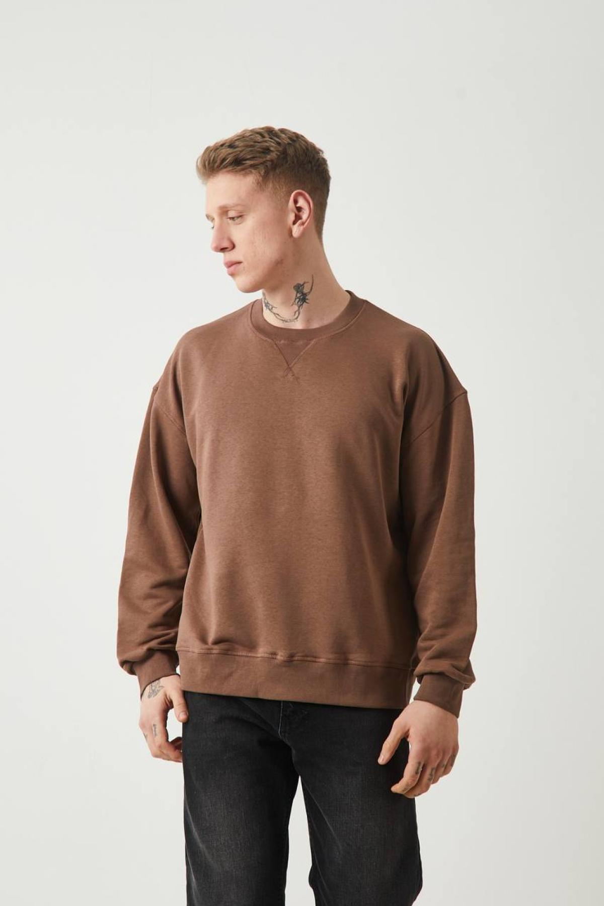 Wholesale Men Brown Sweatshirt 739177