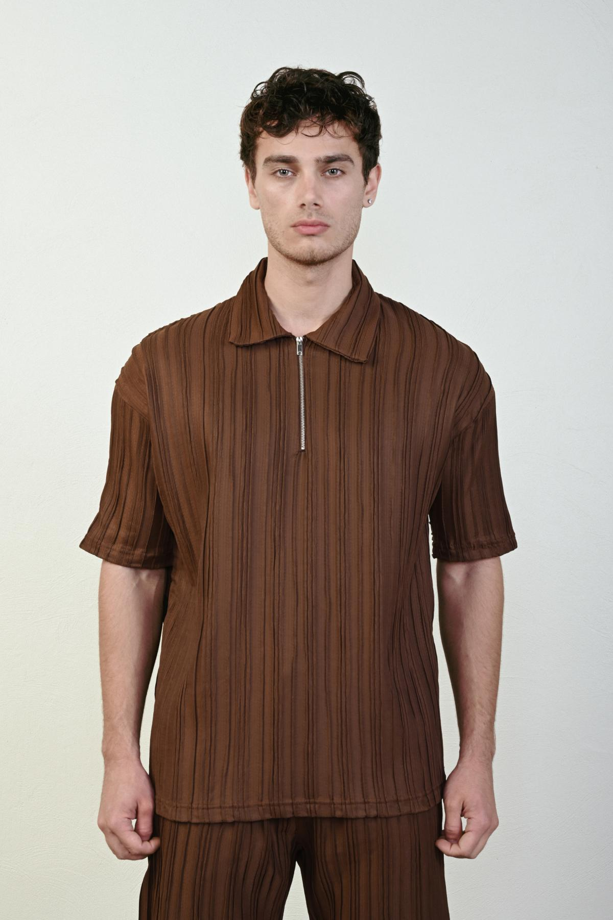 Wholesale Men Brown T-shirt 721534