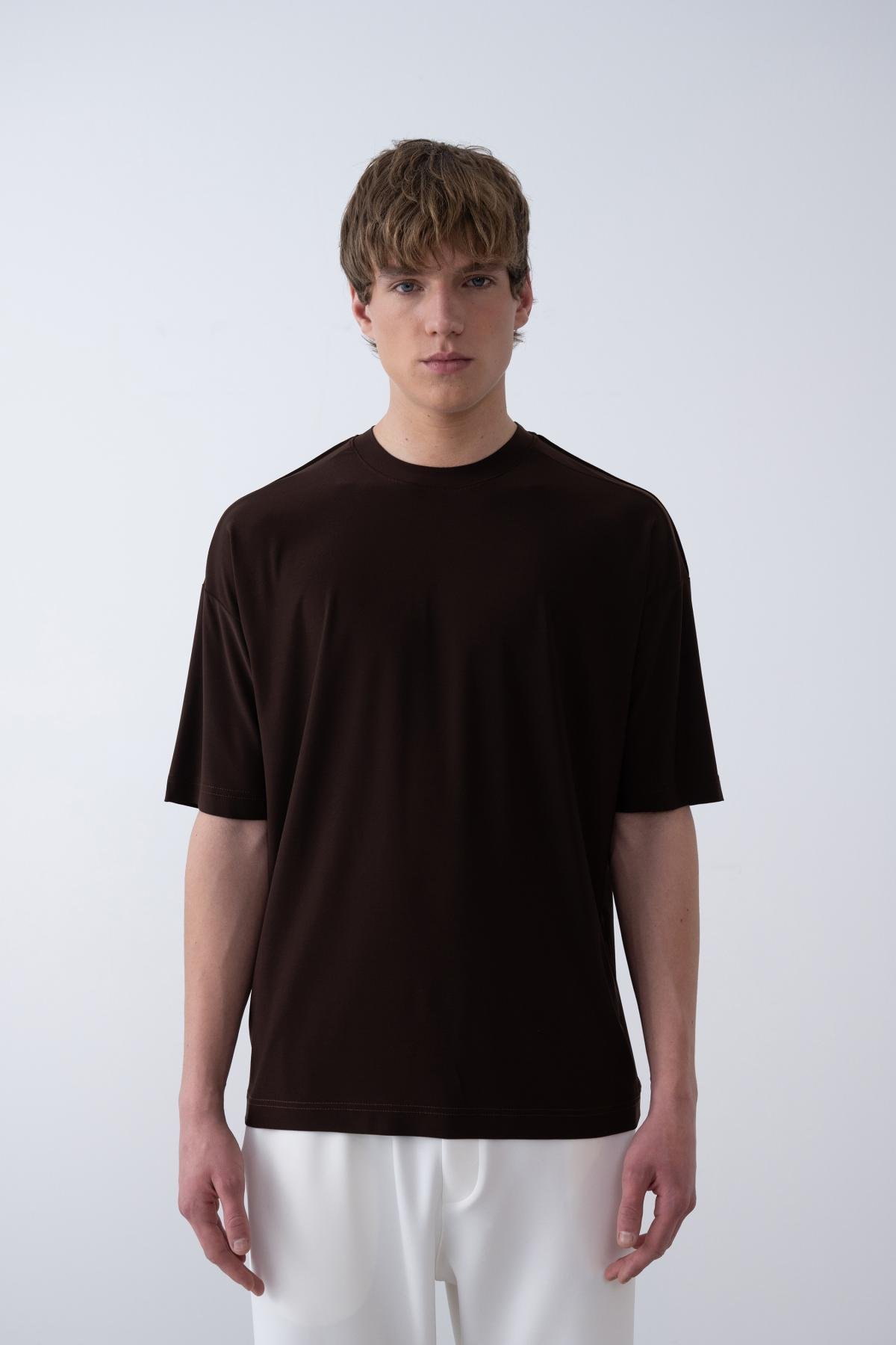 Wholesale Men Brown T-shirt 721270