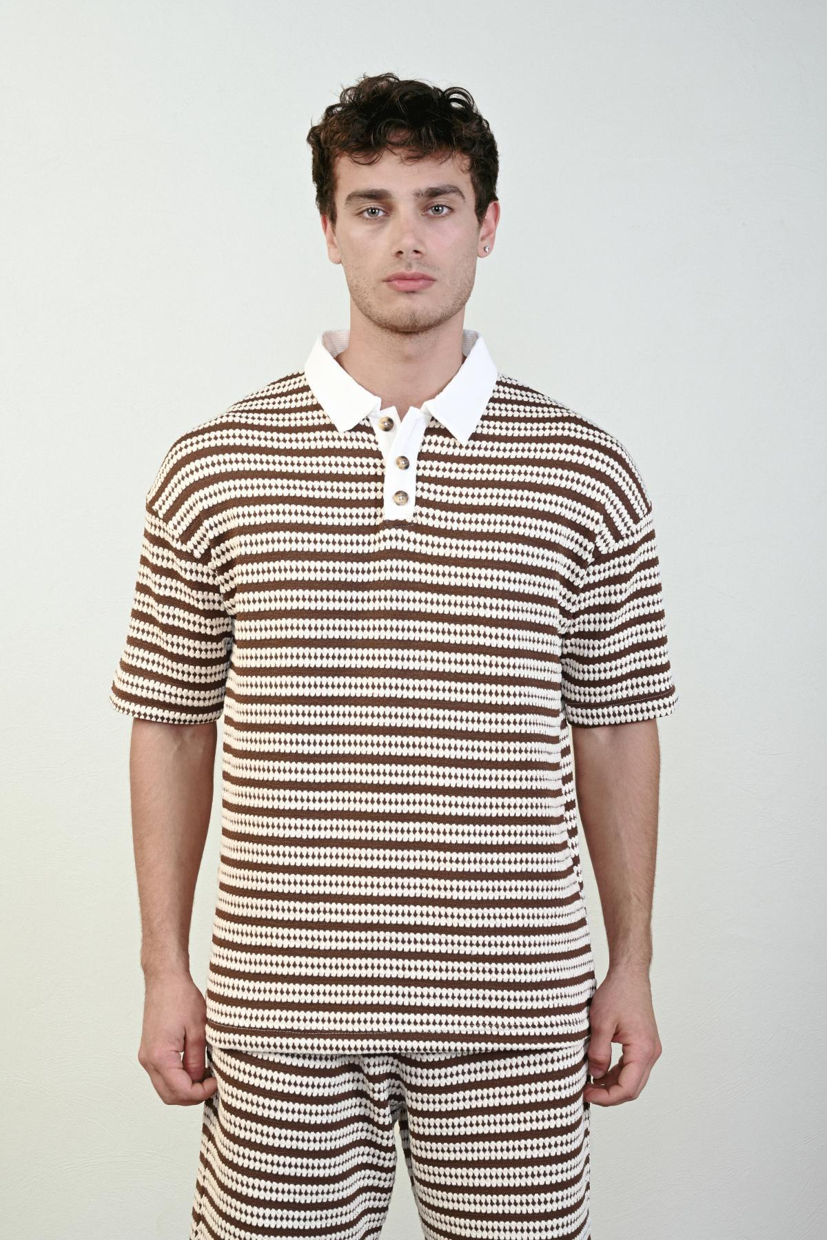 Wholesale Men Brown T-shirt 721647