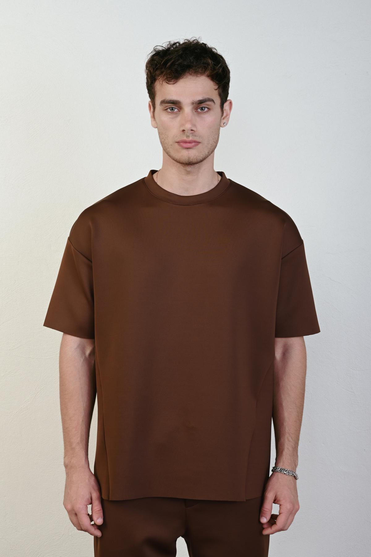 Wholesale Men Brown T-shirt 721437