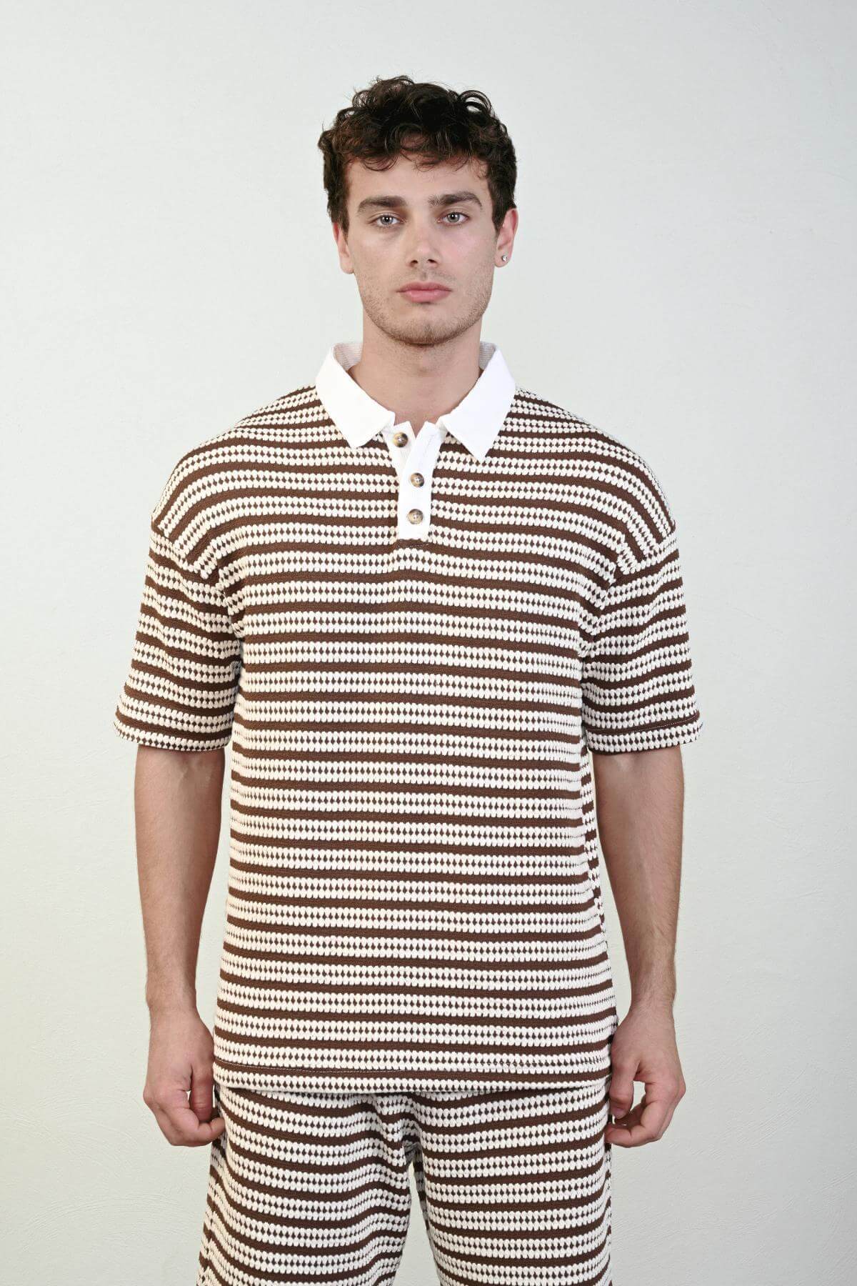 Wholesale Men Brown T-shirt 721647