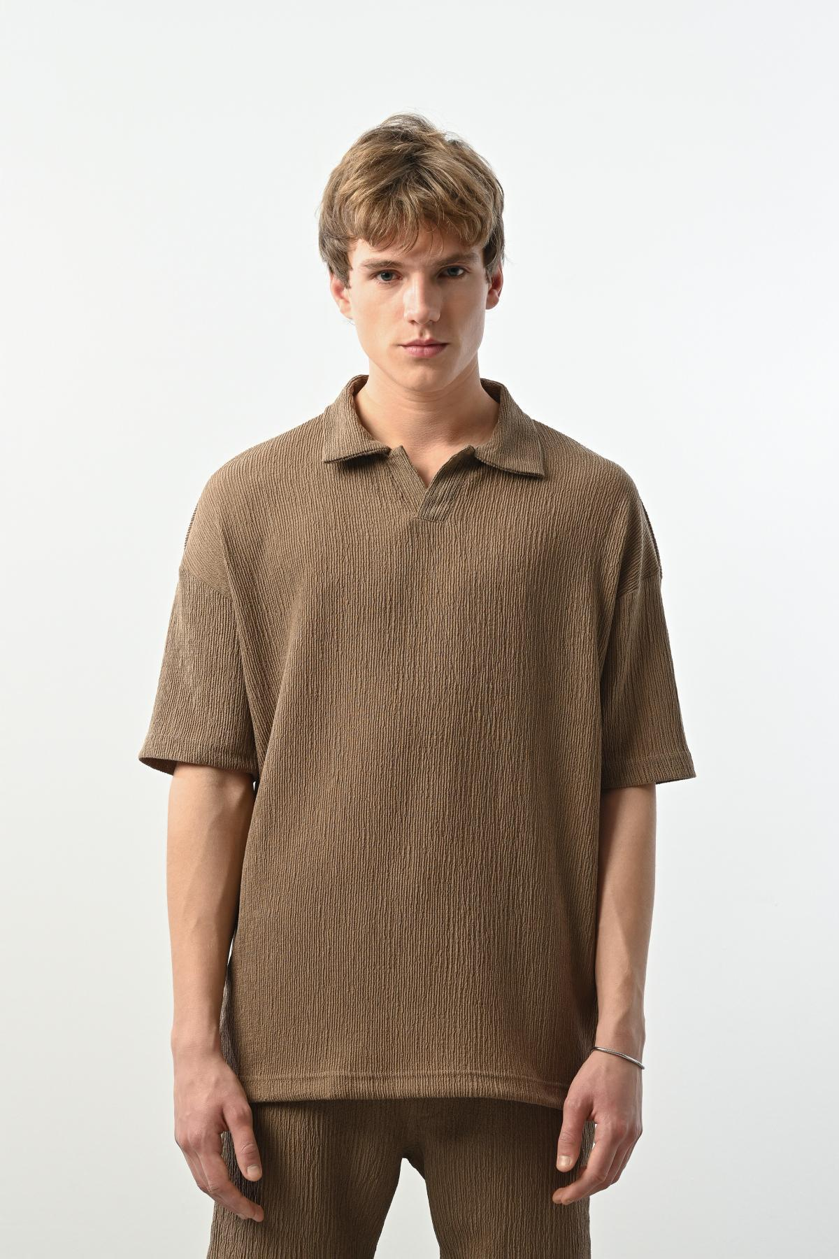 Wholesale Men Brown T-shirt 721523