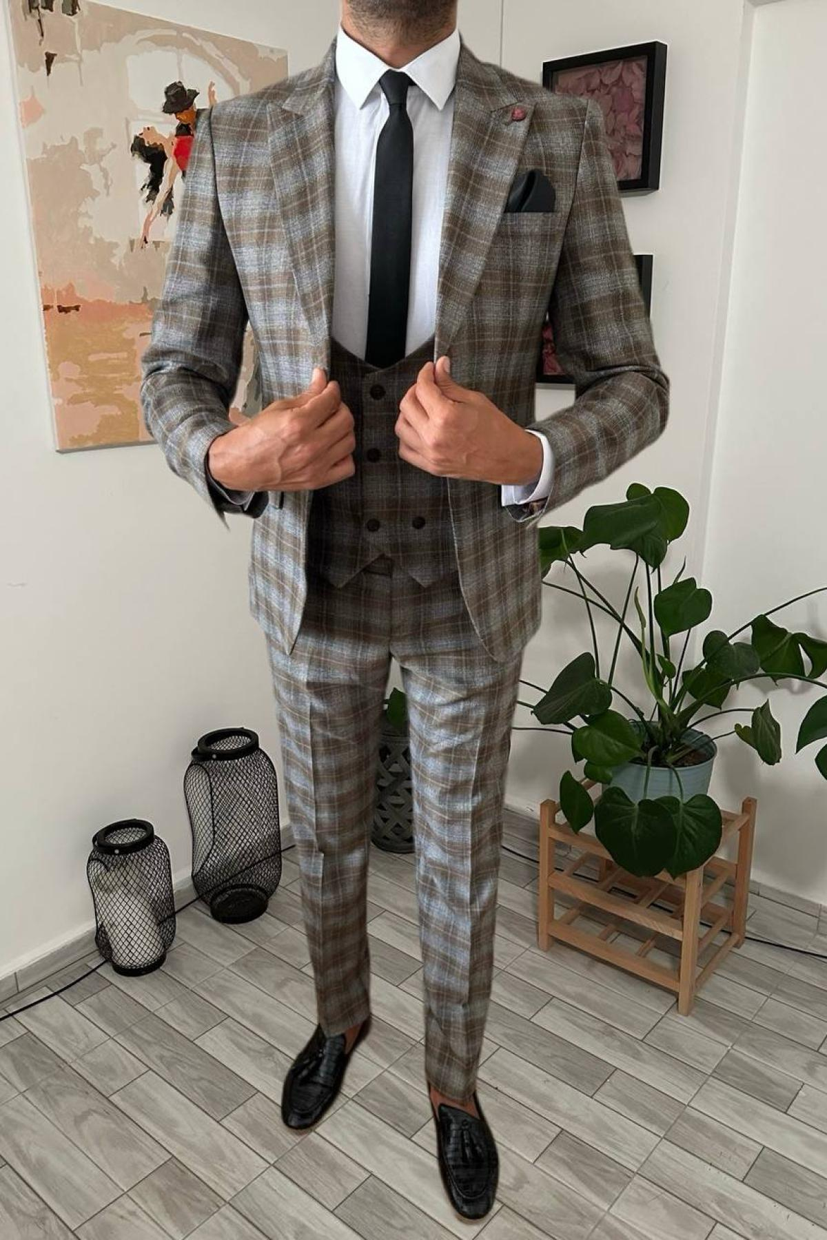 Wholesale Men Coffee Brown Plaid Three Piece Suits Blazer Vest and Trousers 708940