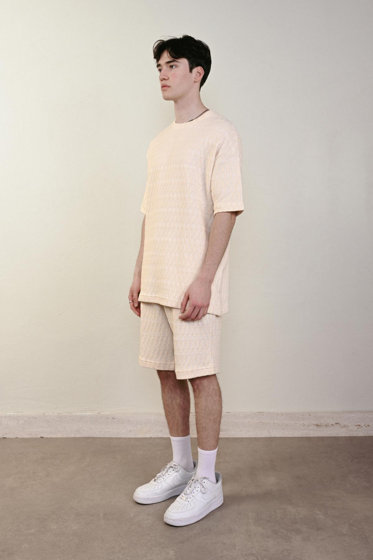 Wholesale Men Cream T-shirt 721392