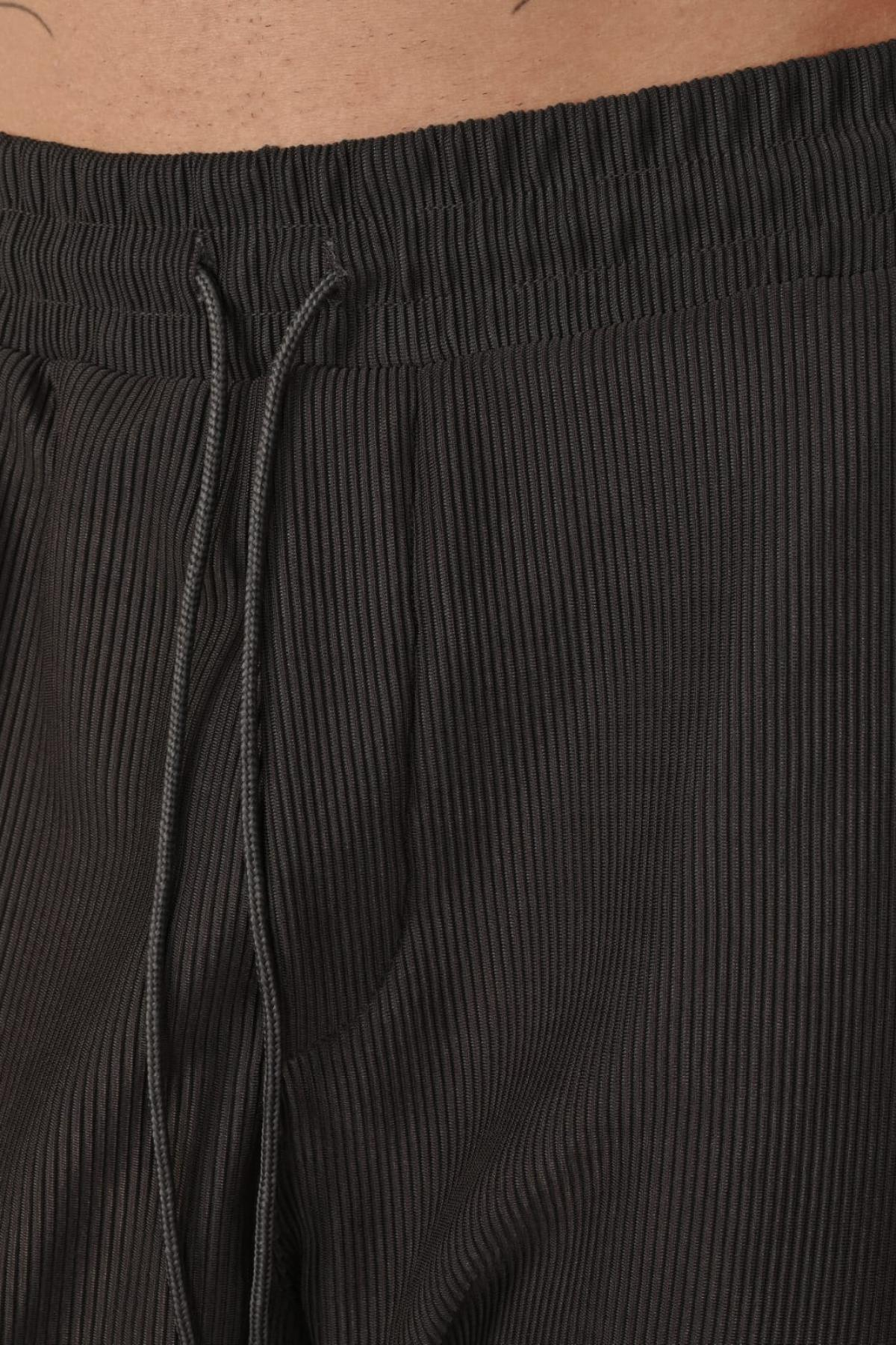 Wholesale Men Dark Brown Pants 739022