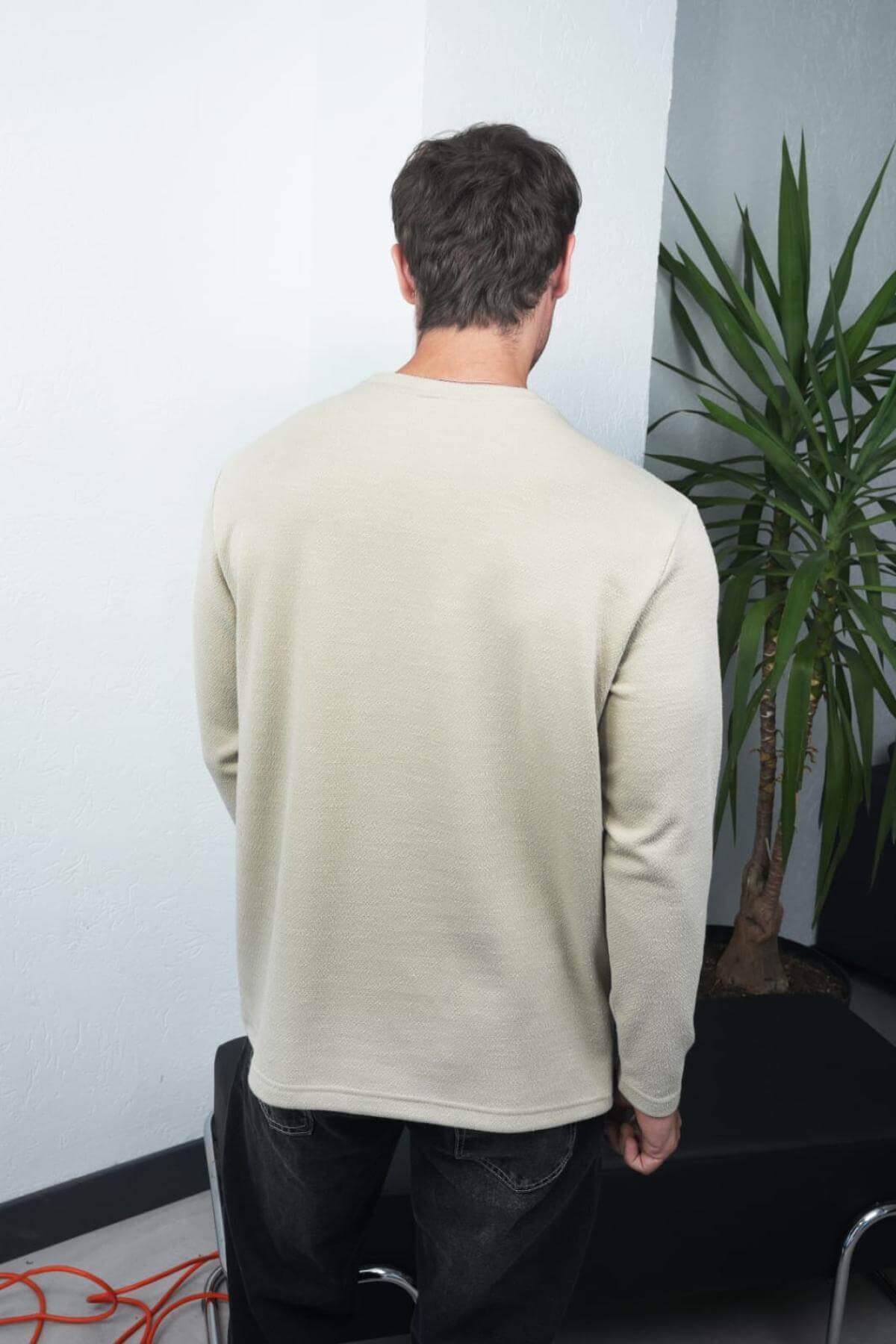 Wholesale Men Ecru Crew-Neck Sweatshirt 738115