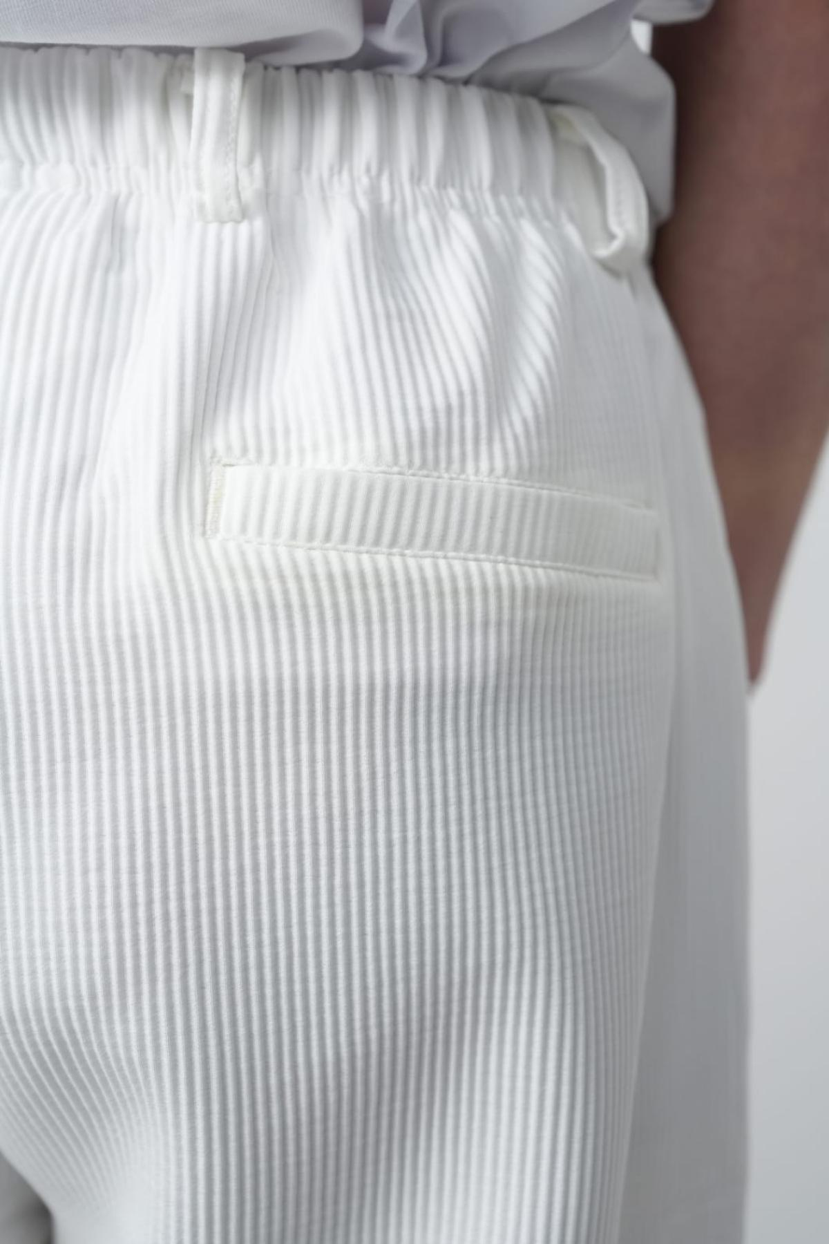Wholesale Men Ecru Pants 738276