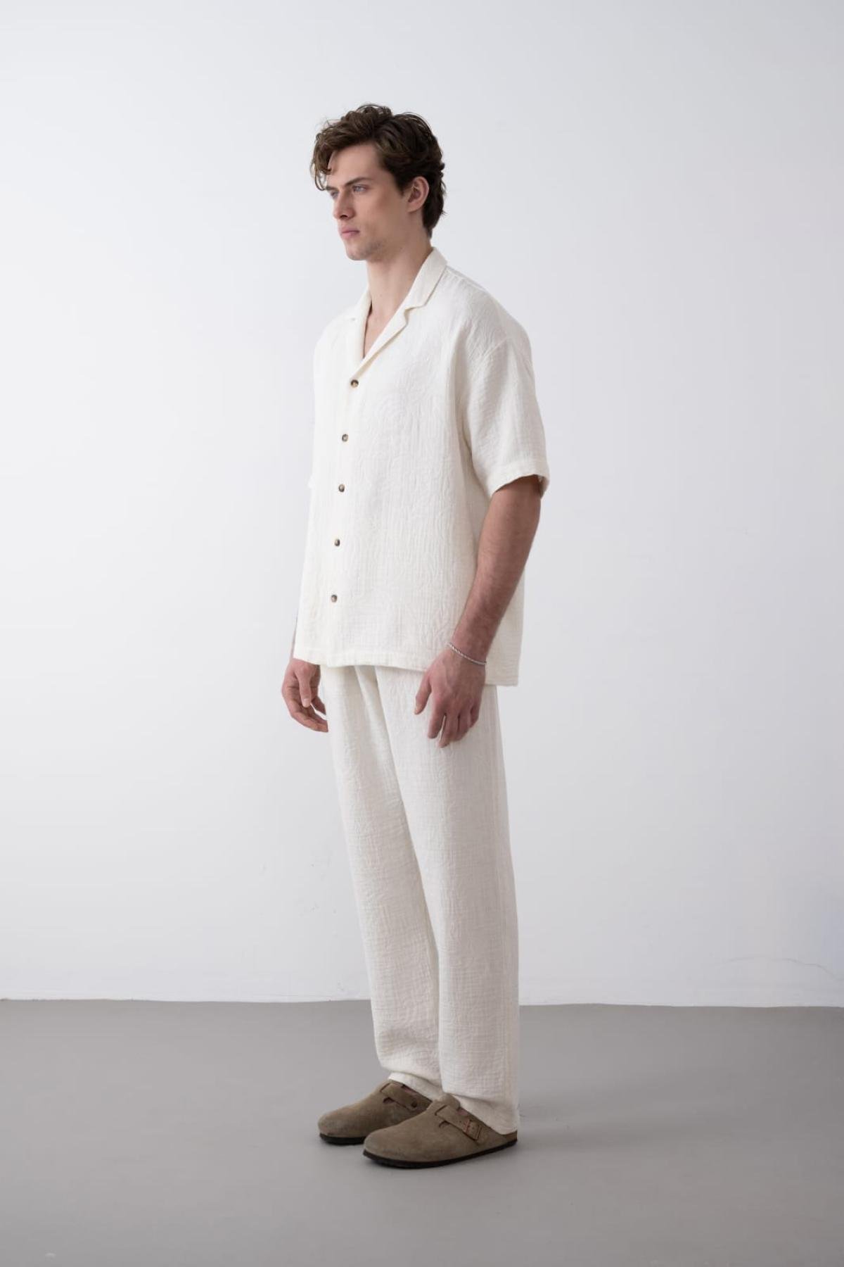 Wholesale Men Ecru Pants 738246