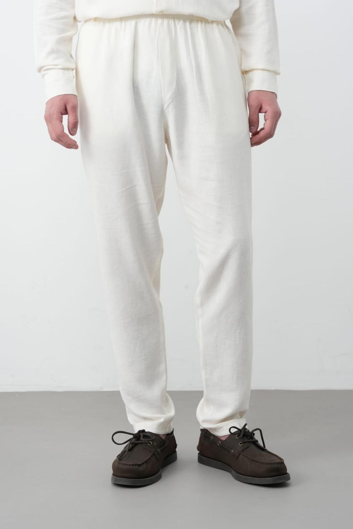 Wholesale Men Ecru Pants 738209