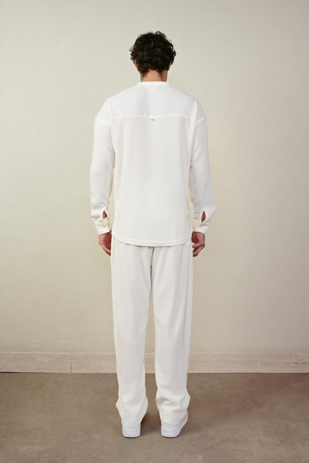 Wholesale Men Ecru Pants 739016