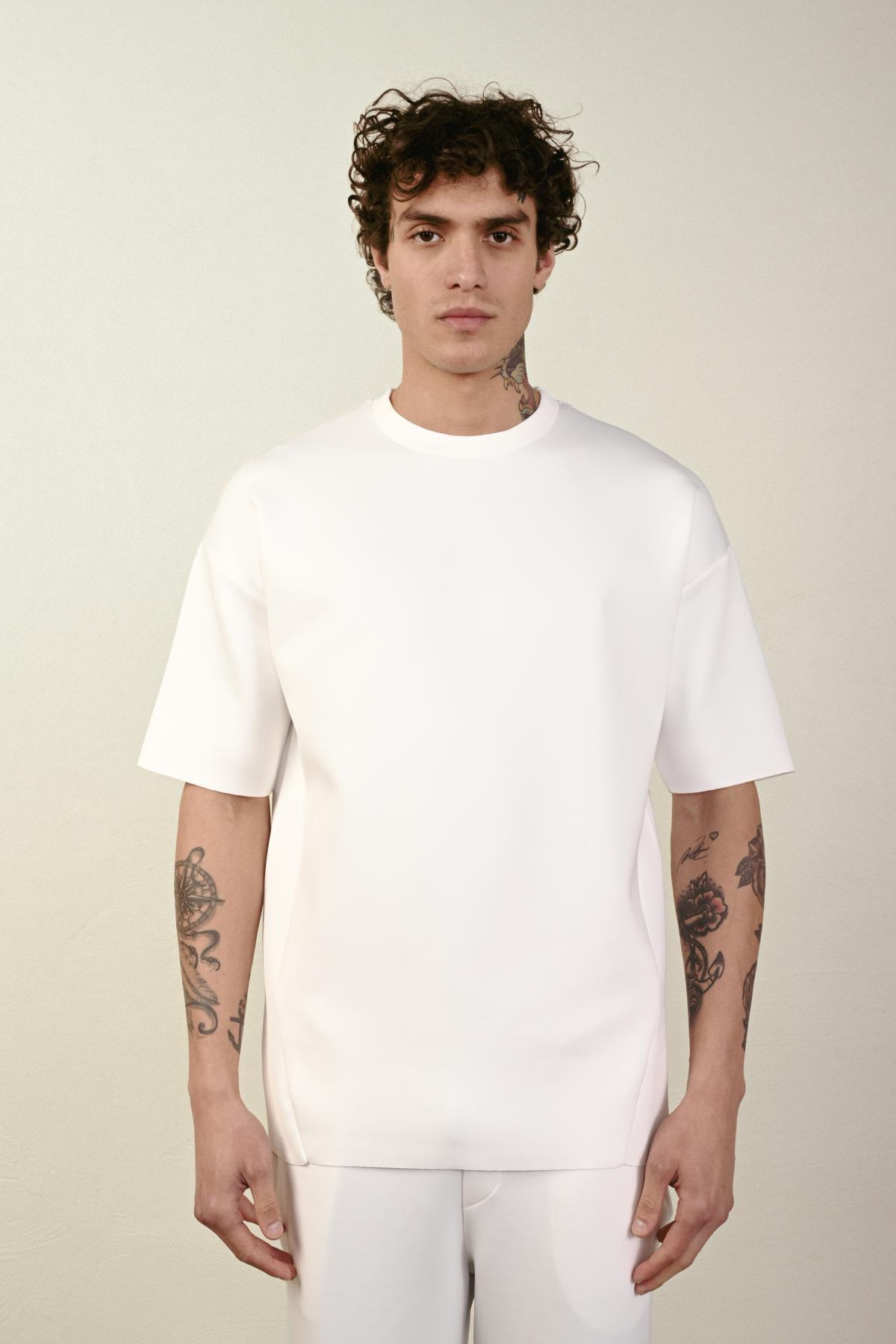 Wholesale Men Ecru T-shirt 721433