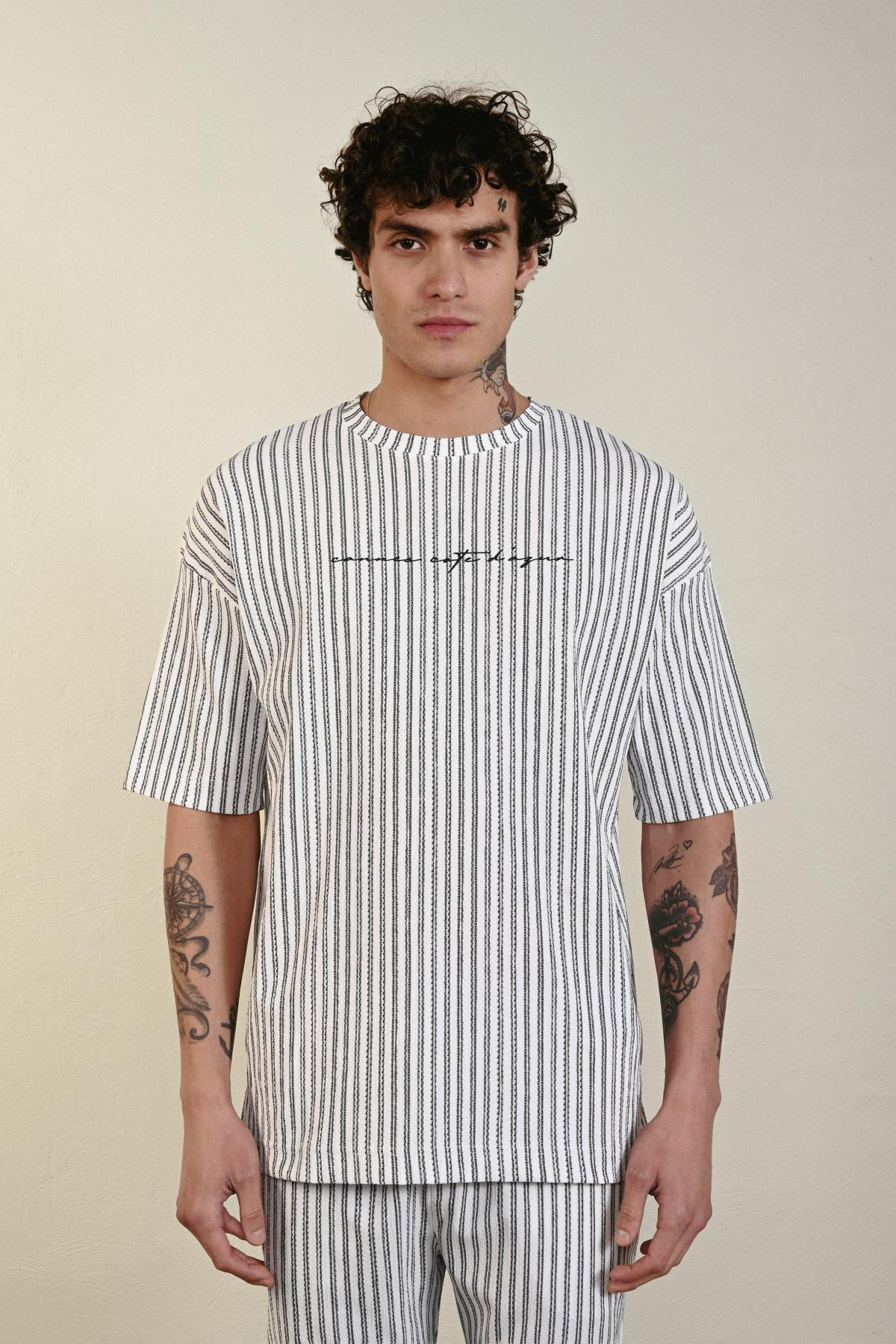 Wholesale Men Ecru T-shirt 721383