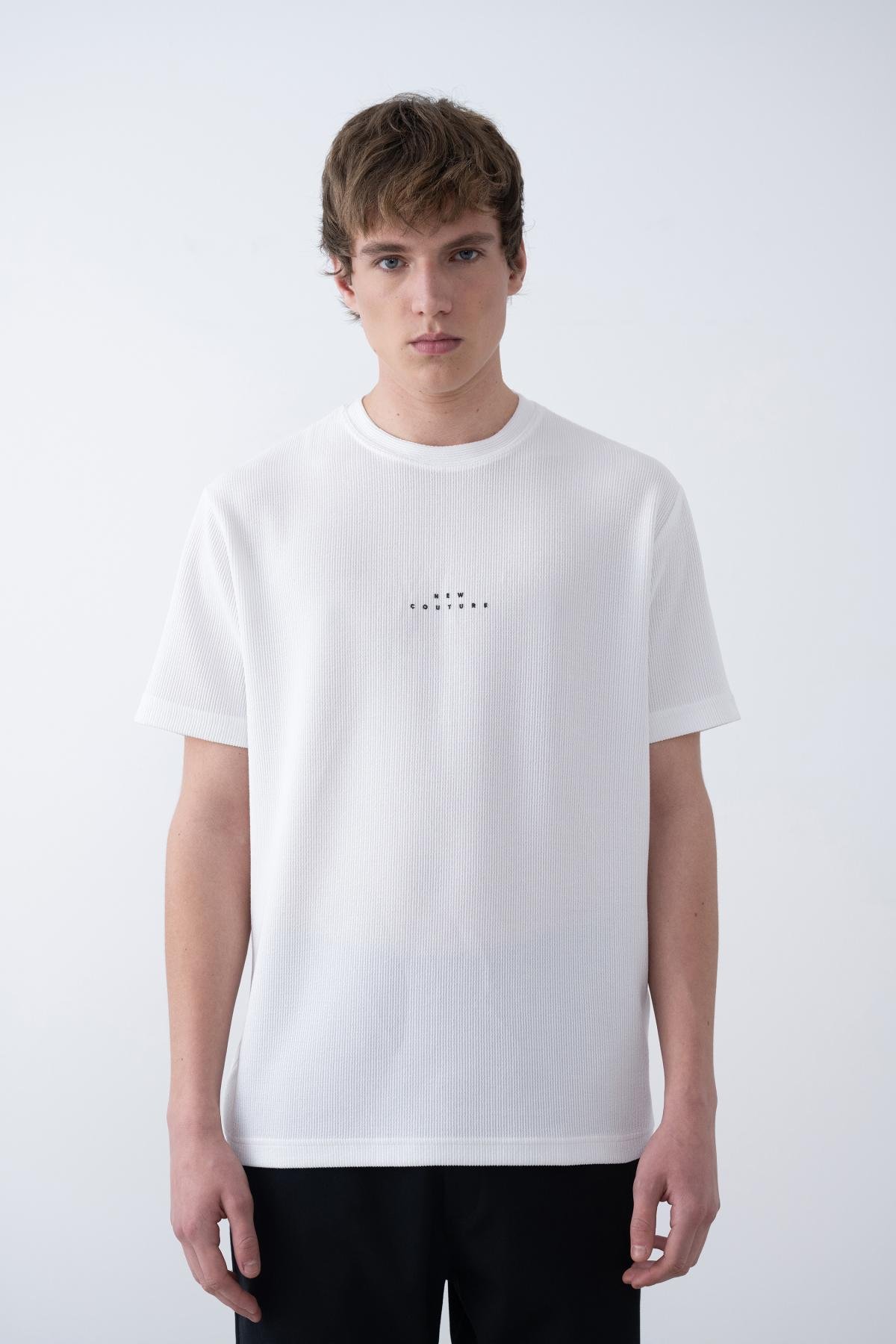 Wholesale Men Ecru T-shirt 723105