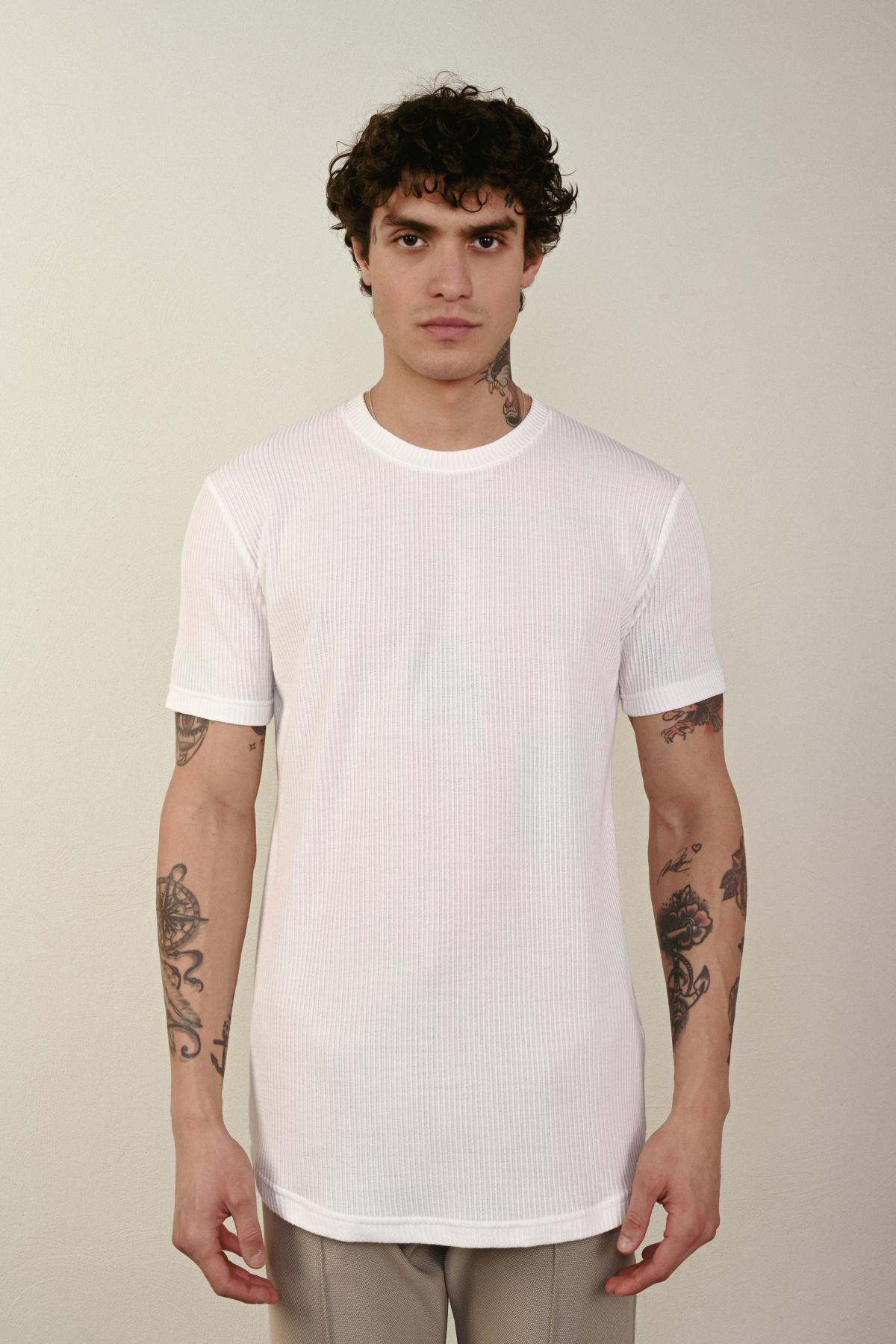 Wholesale Men Ecru T-shirt 721215