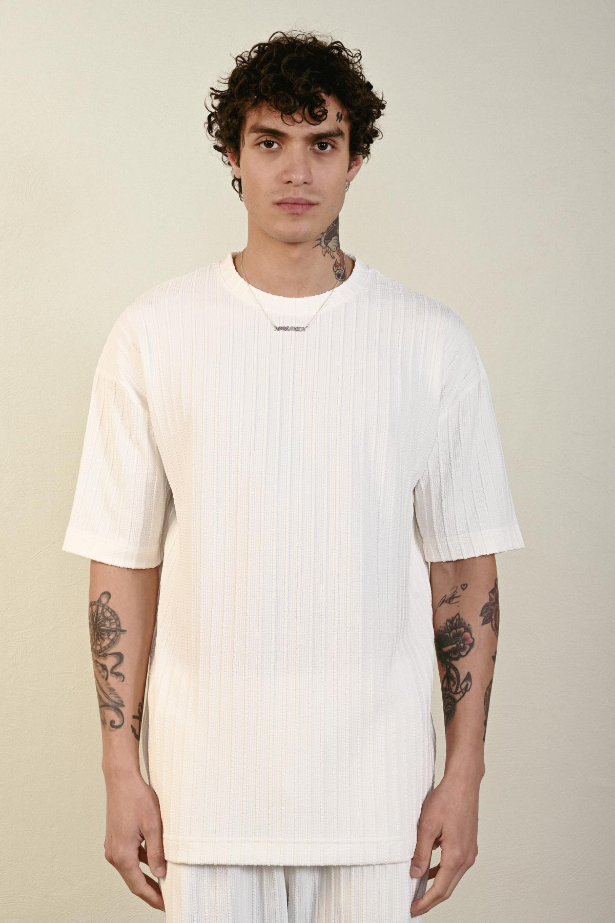 Wholesale Men Ecru T-shirt 721455