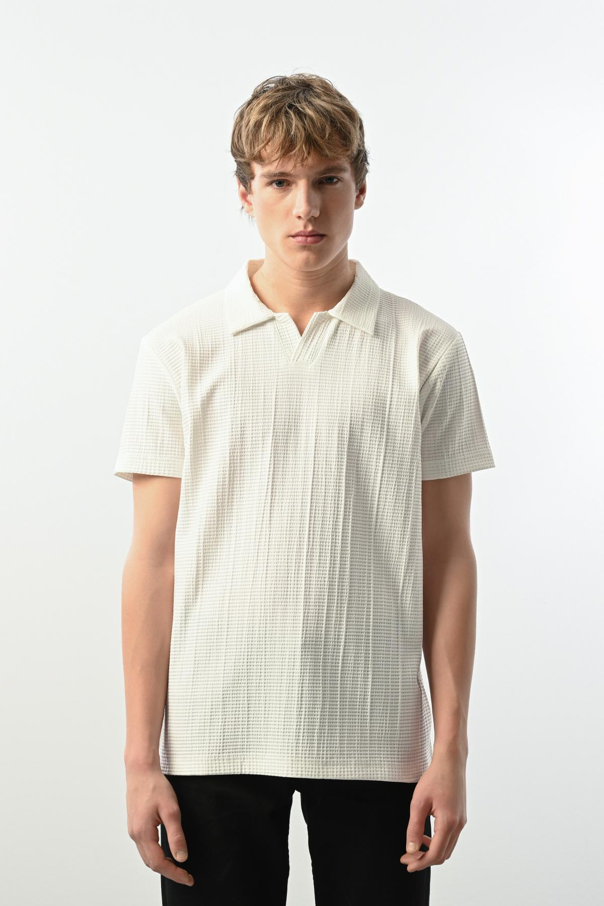 Wholesale Men Ecru T-shirt 721536