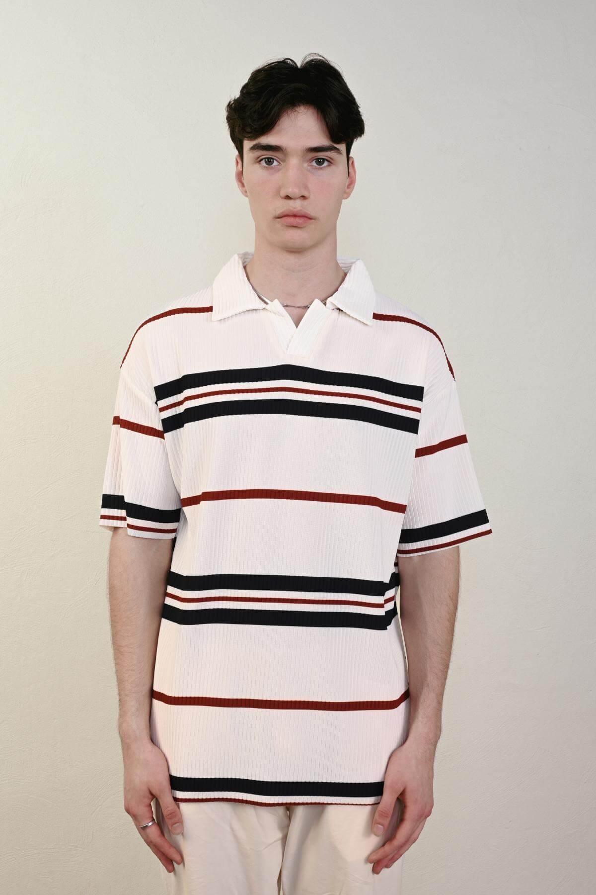 Wholesale Men Ecru T-shirt 721613