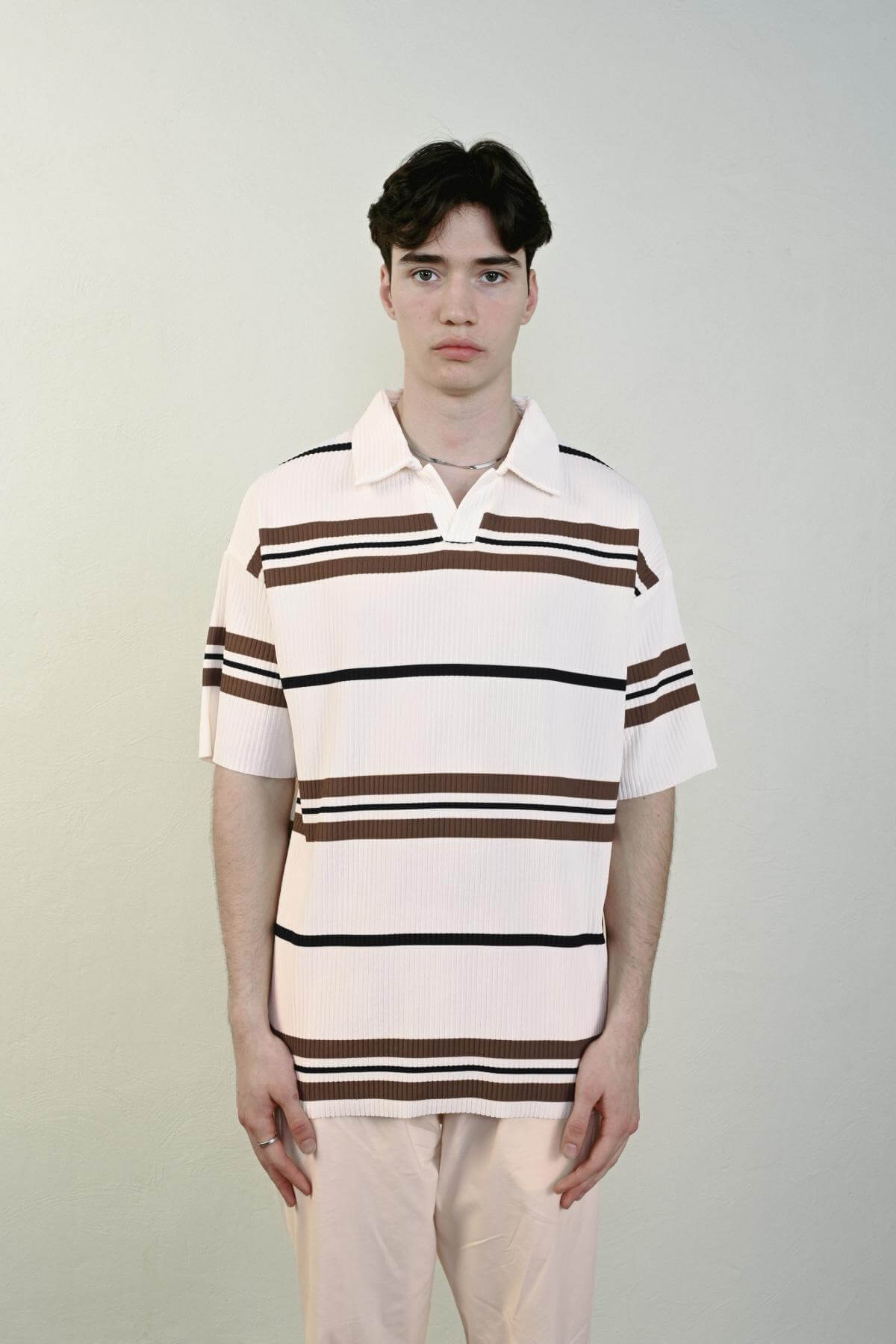 Wholesale Men Ecru T-shirt 721612