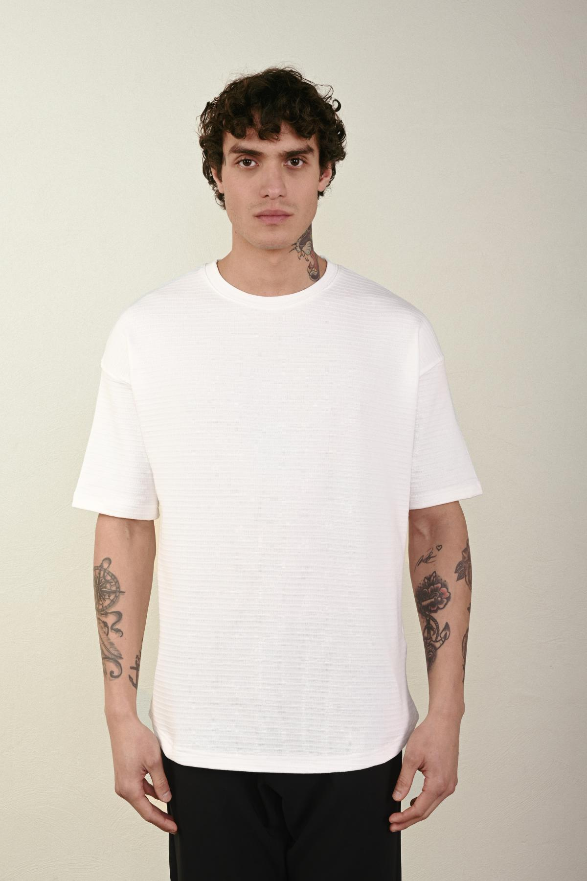 Wholesale Men Ecru T-shirt 721368