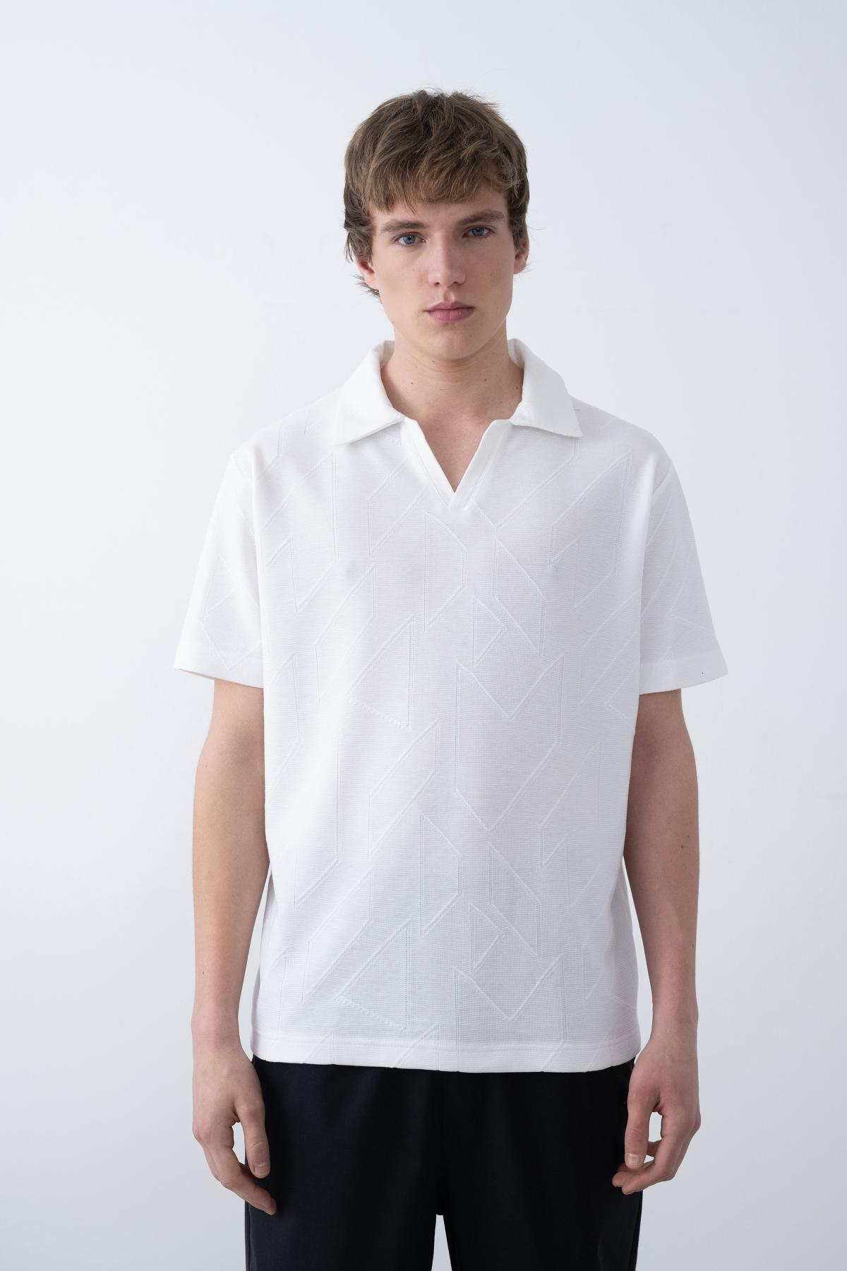 Wholesale Men Ecru T-shirt 722920