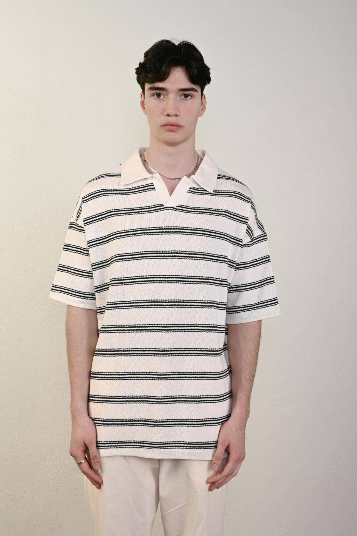 Wholesale Men Ecru T-shirt 721623