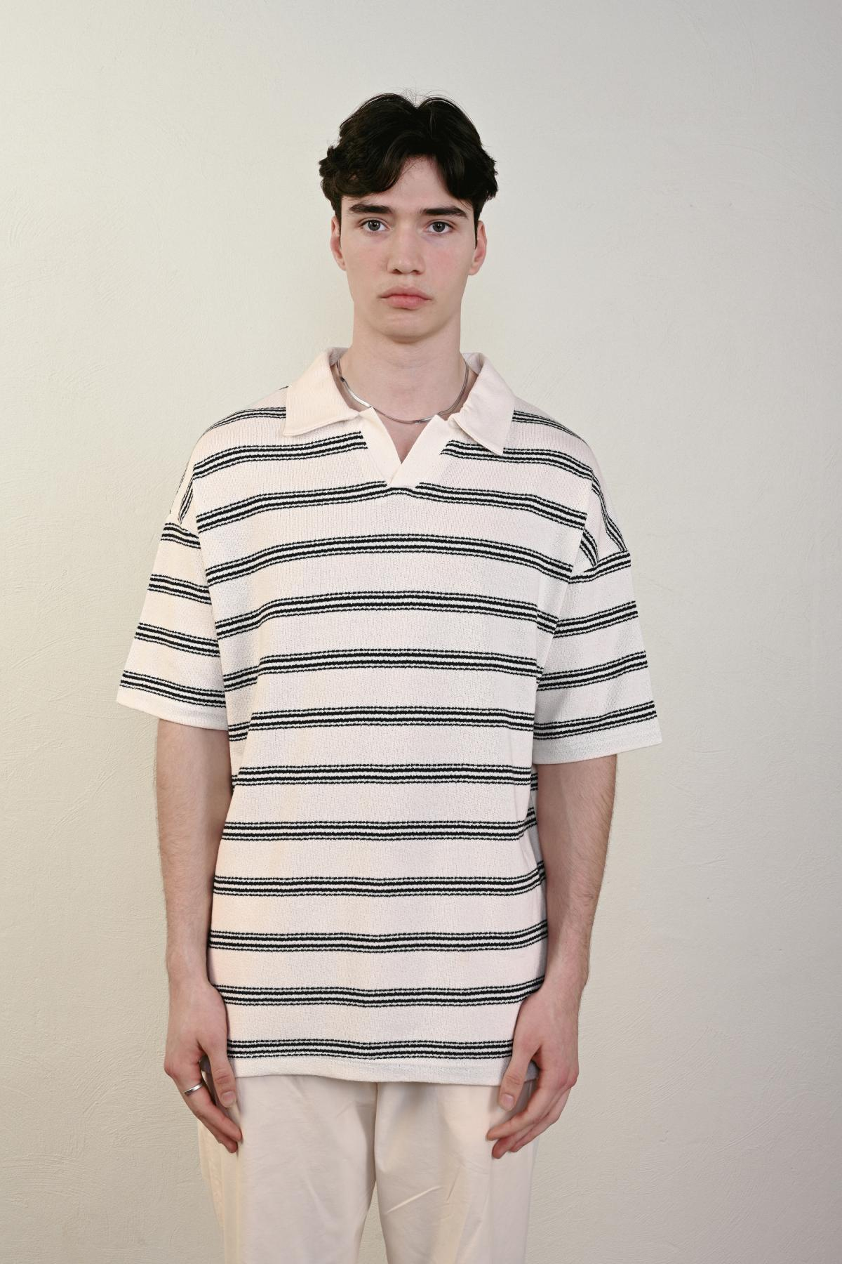 Wholesale Men Ecru T-shirt 721623