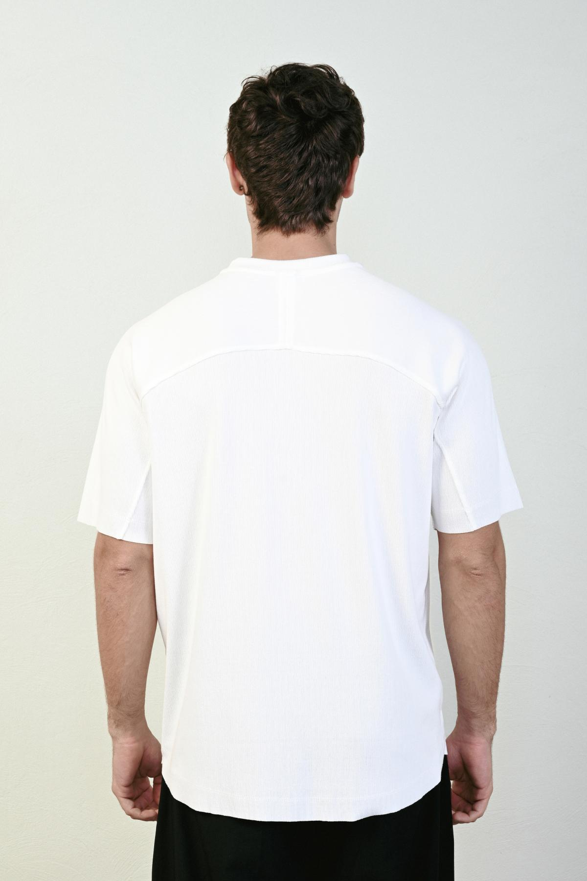 Wholesale Men Ecru T-shirt 721640