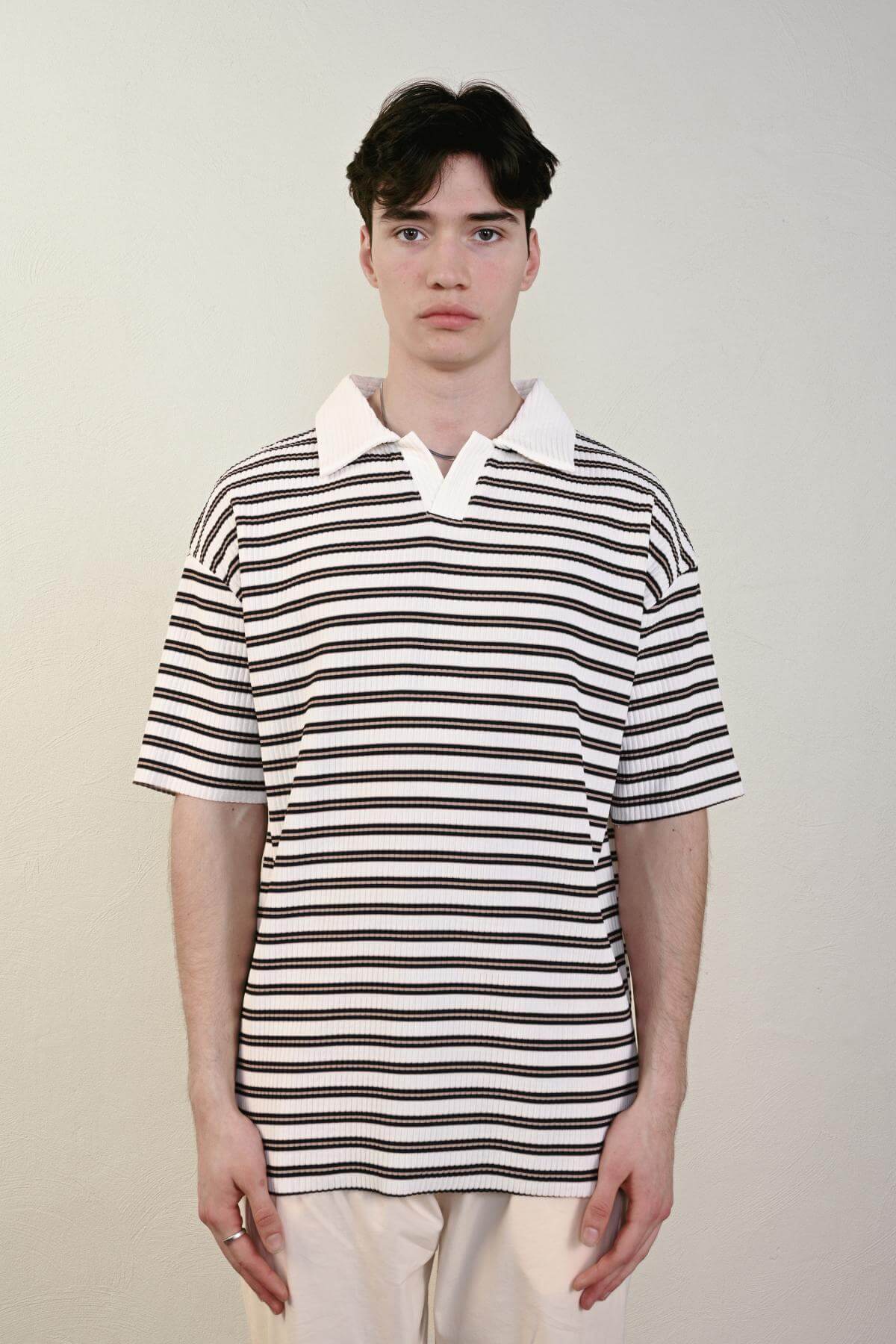 Wholesale Men Ecru T-shirt 721615