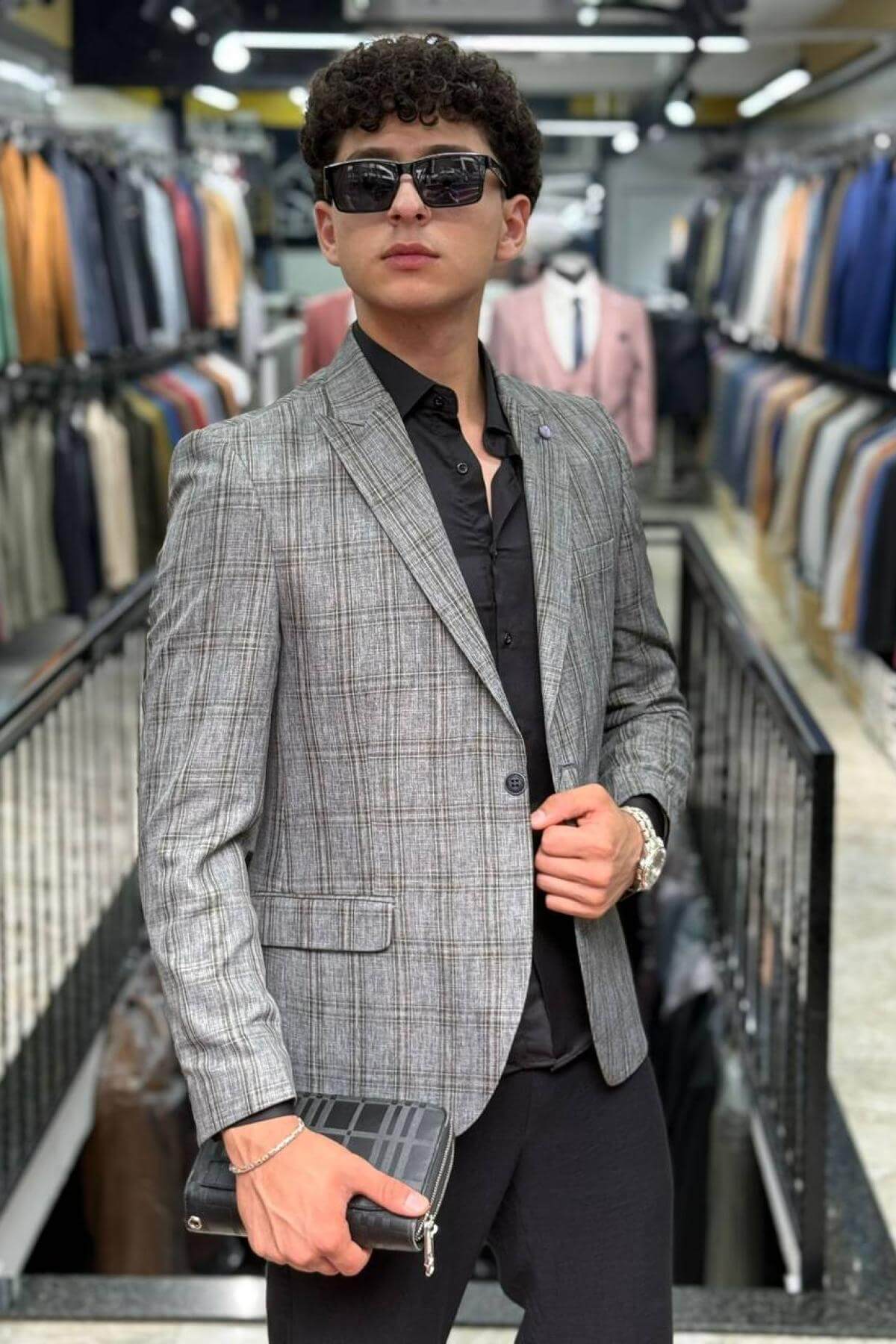 Wholesale Men Gray  Plaid Blazer 738067