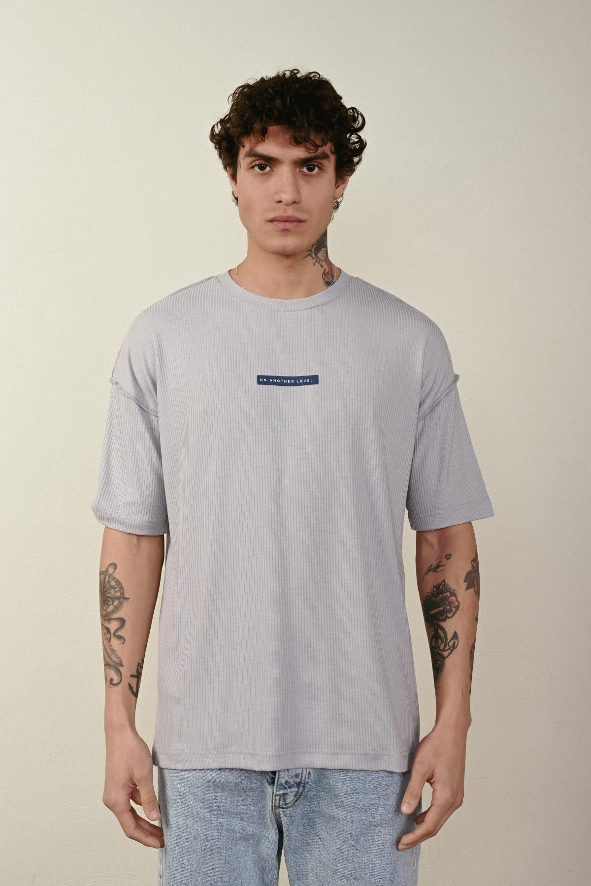 Wholesale Men Gray T-shirt 721441