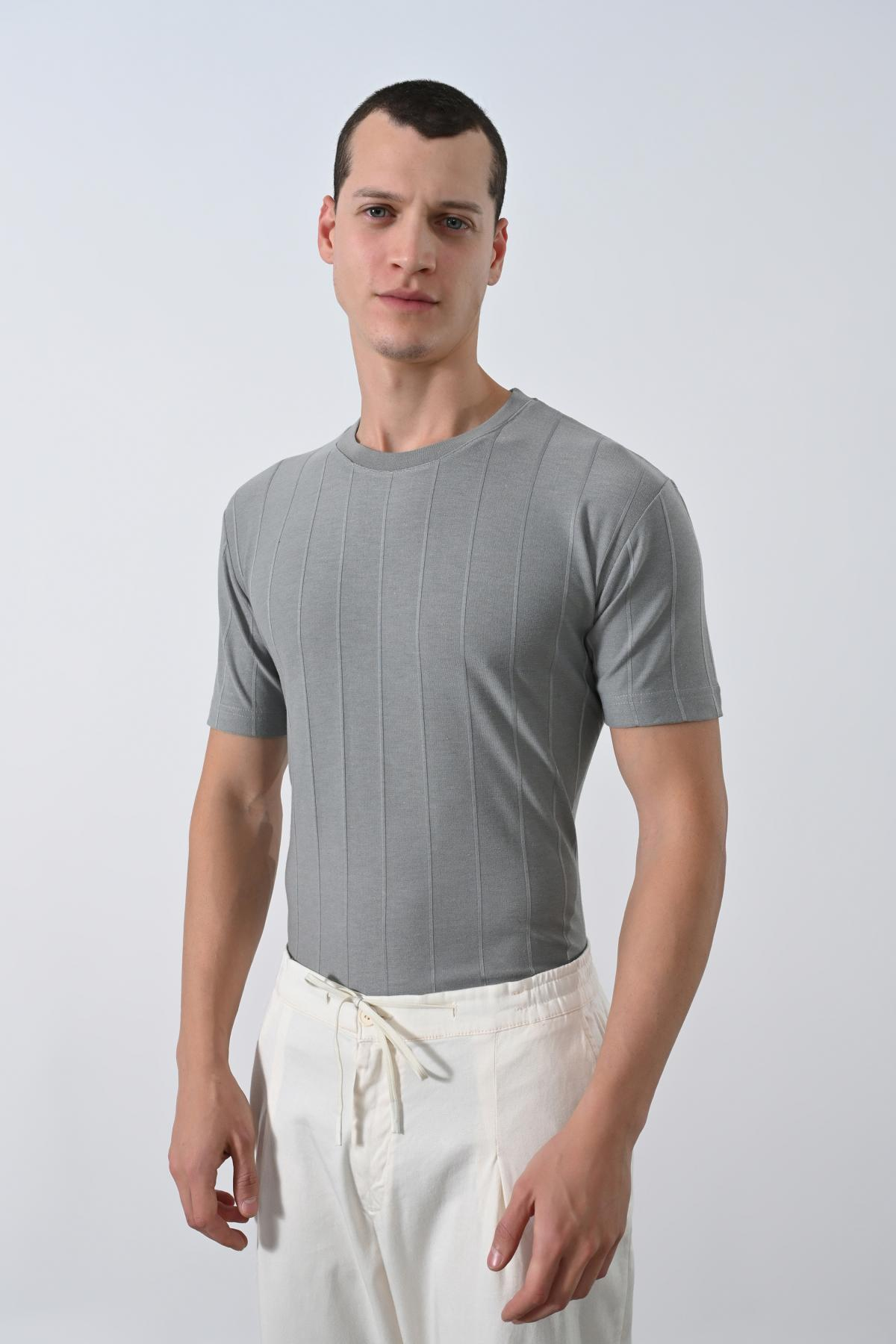 Wholesale Men Gray T-shirt 721391