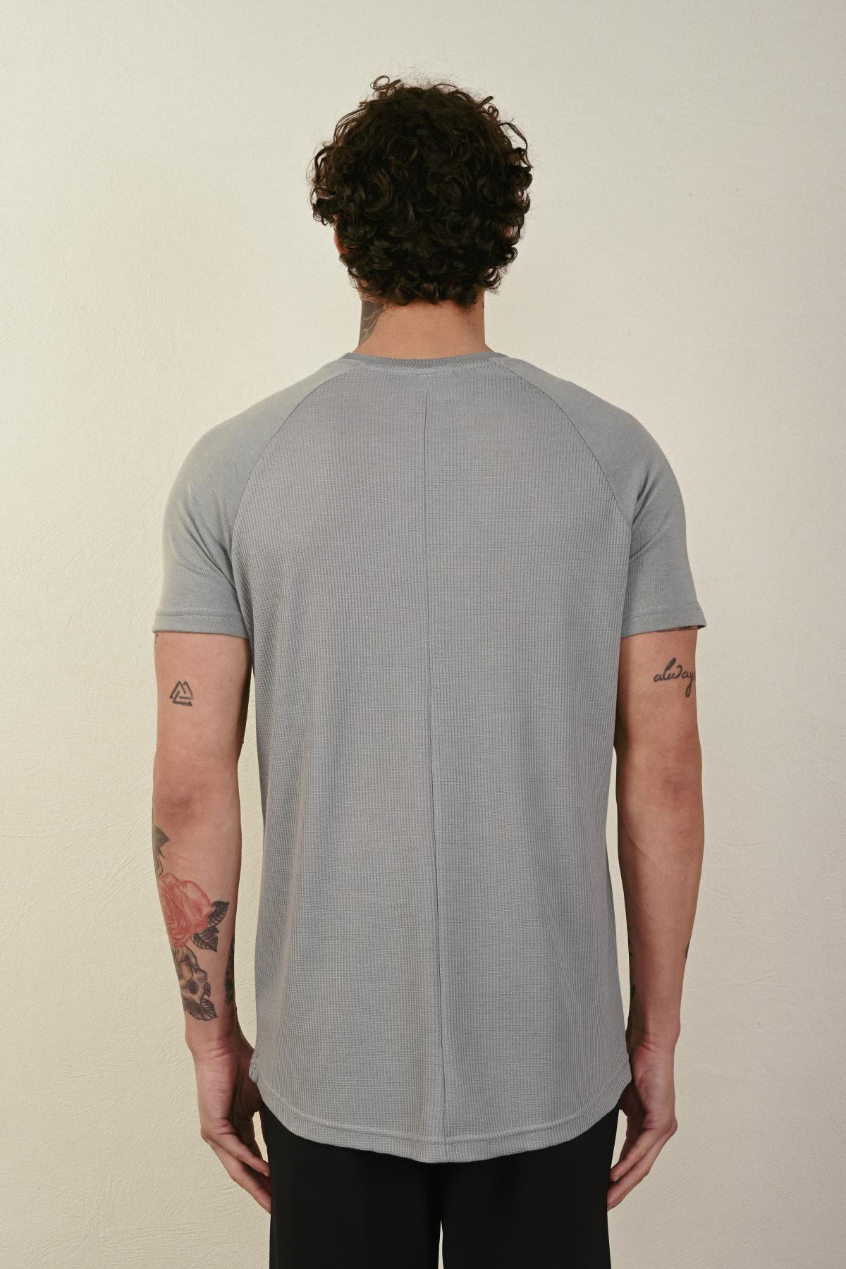 Wholesale Men Gray T-shirt 721354