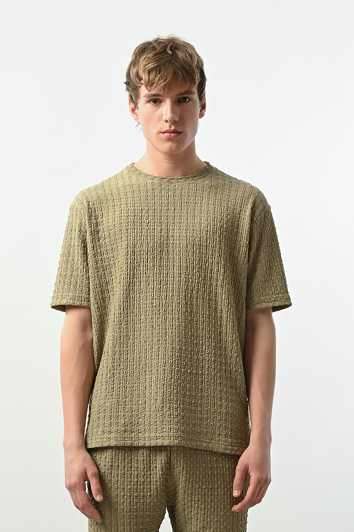 Wholesale Men Green T-shirt 721417