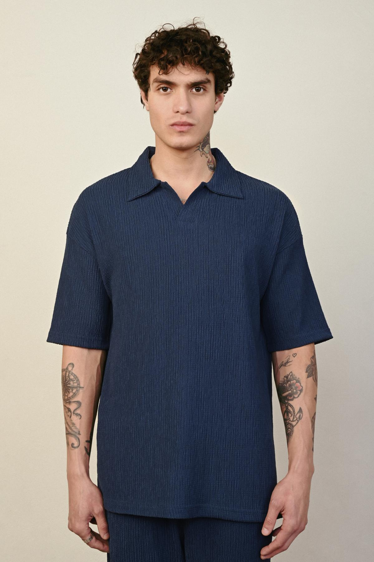 Wholesale Men Indigo T-shirt 721522
