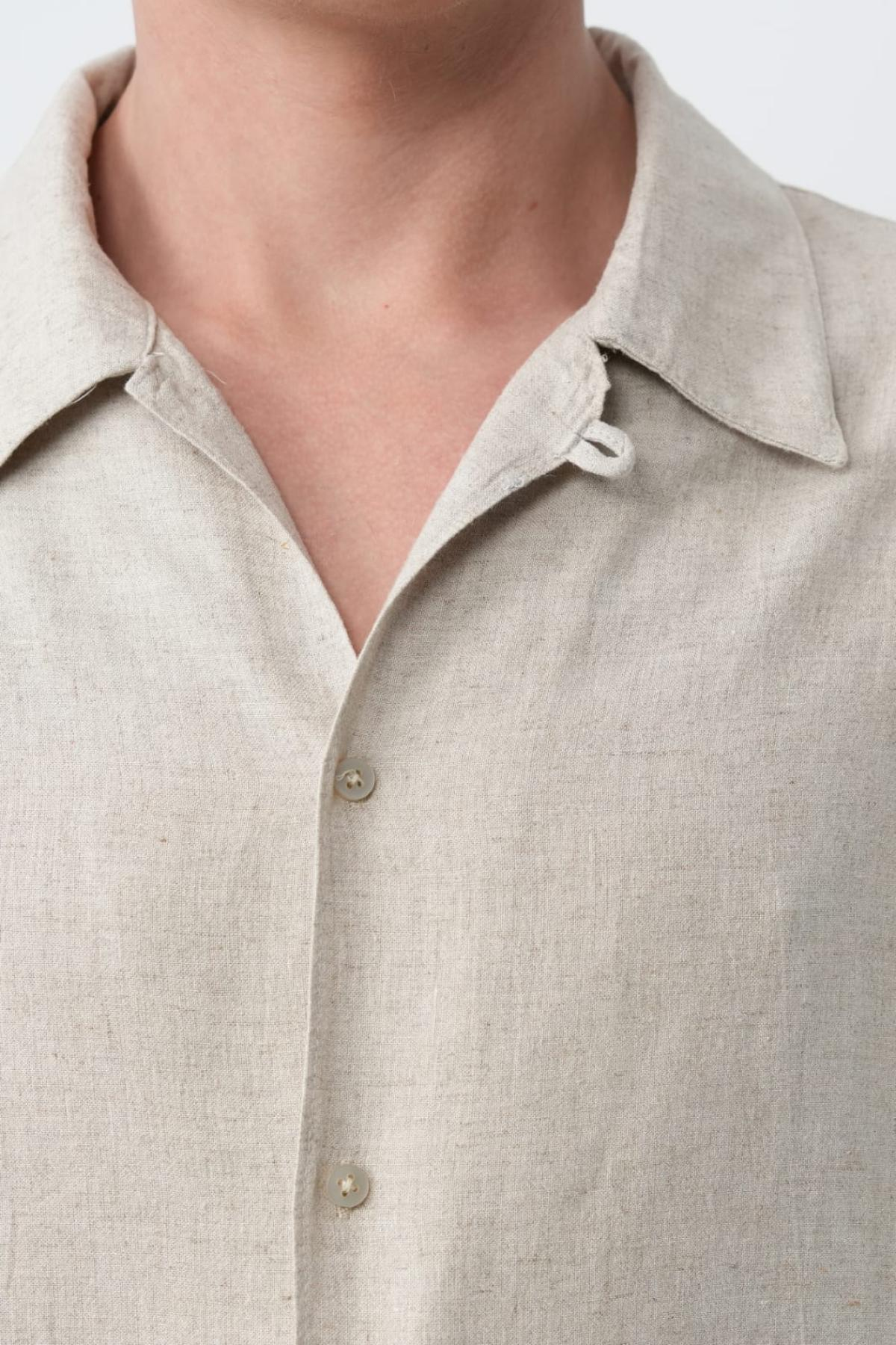 Wholesale Men Ivory Long-Sleeve Shirt 739086