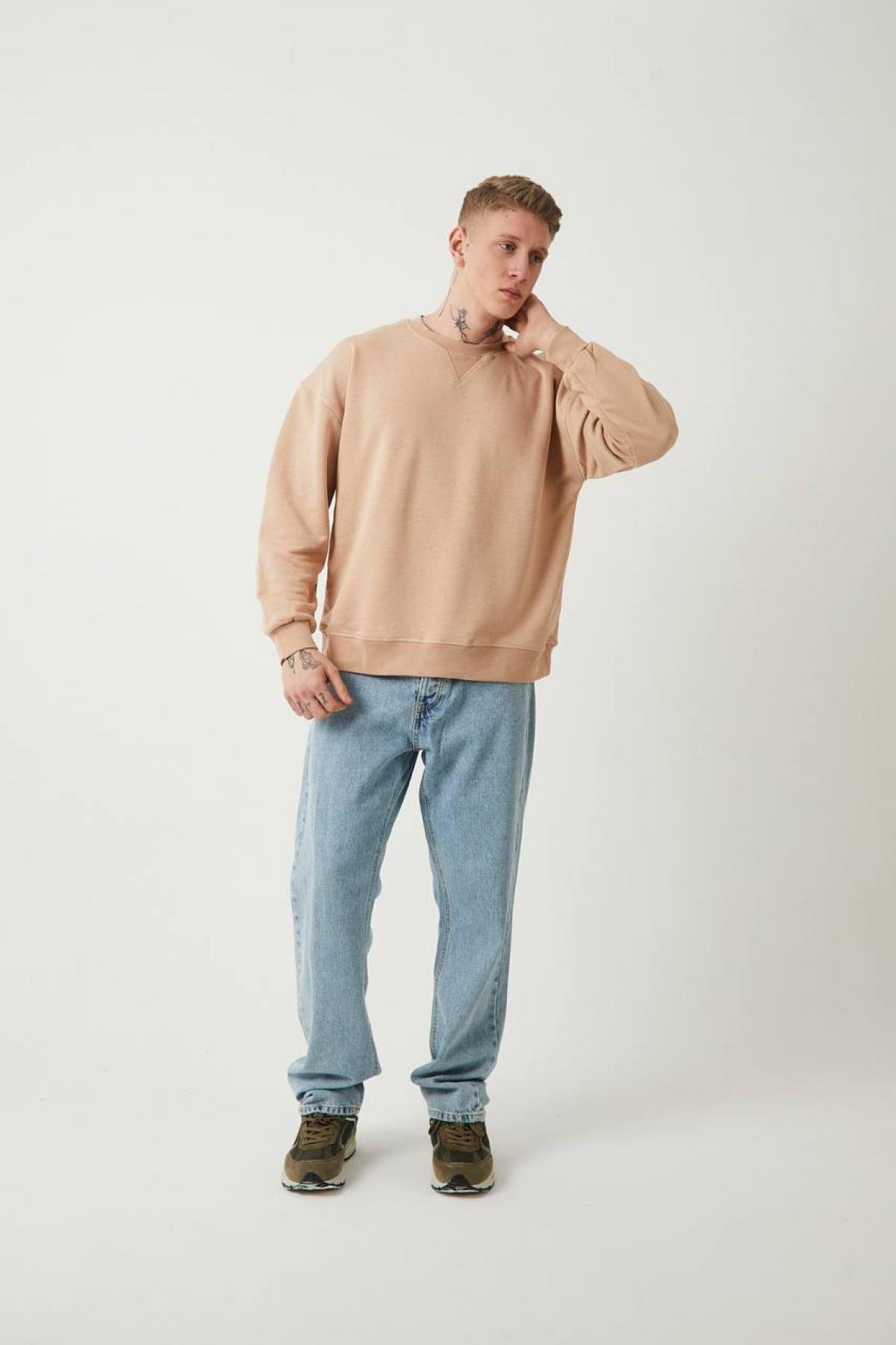 Wholesale Men Light Beige Sweatshirt 739182