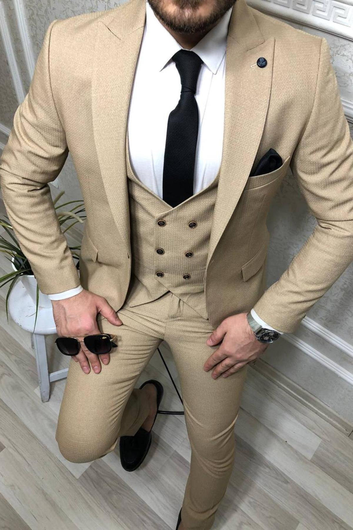 Wholesale Men Light Beige Three Piece Suits Blazer Vest and Trousers 708574