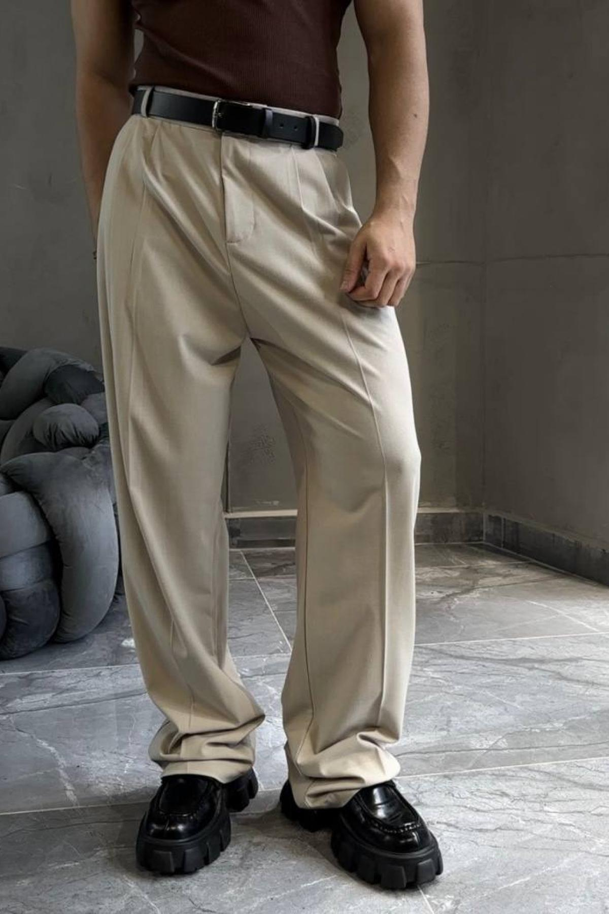 Wholesale Men Light Beige Trousers With Pleat Detail 739210