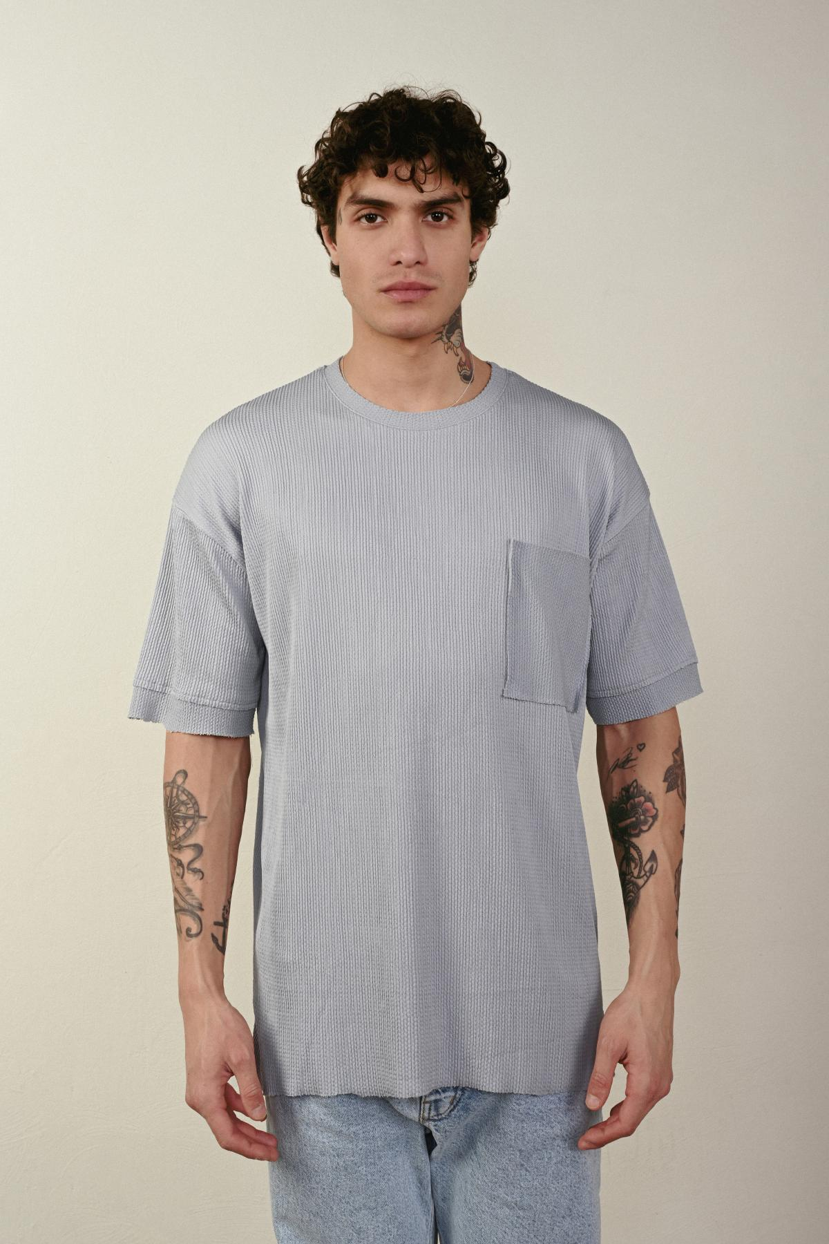 Wholesale Men Light Blue T-shirt 721300