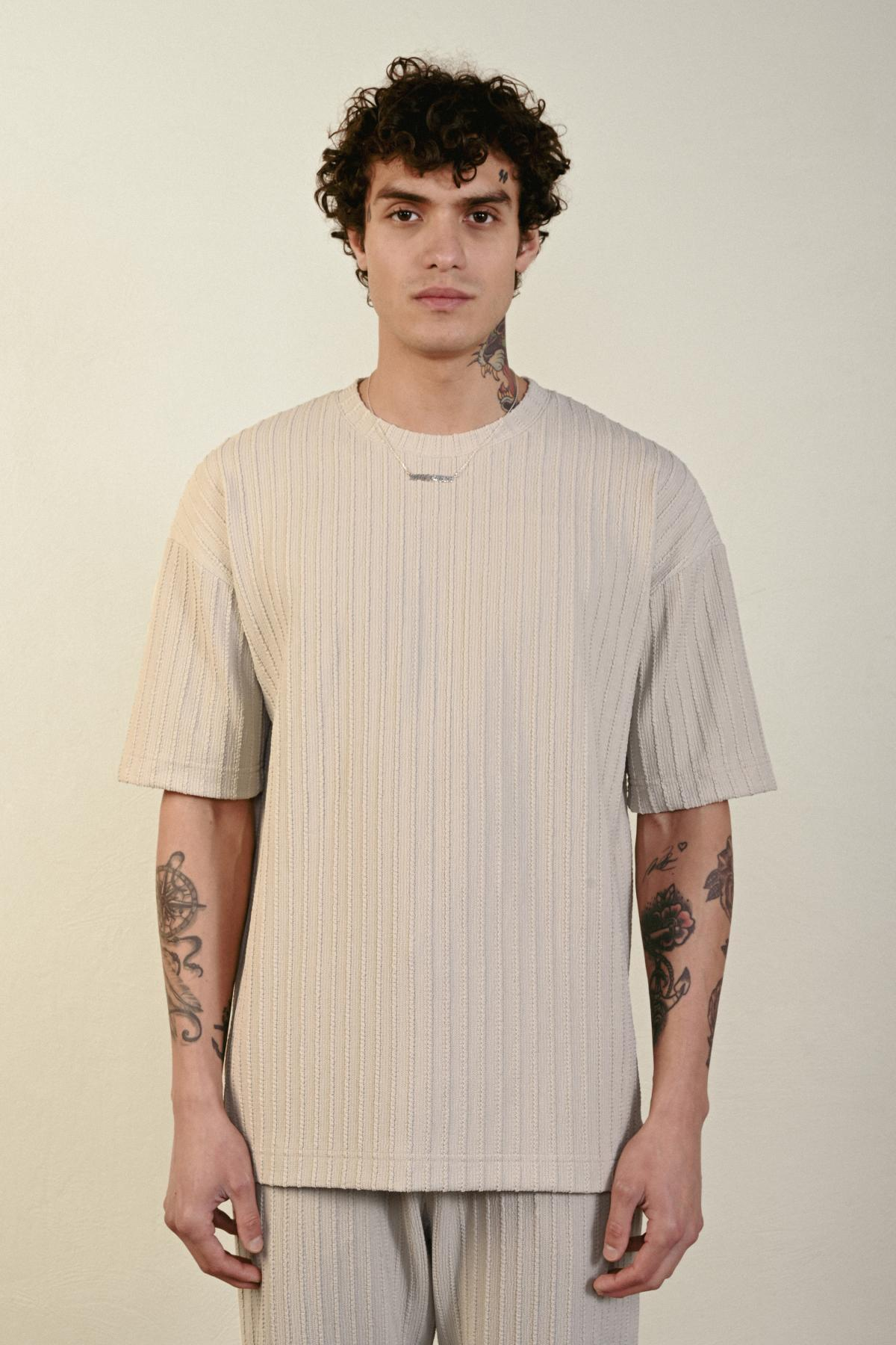 Wholesale Men Light Gray T-shirt 721457