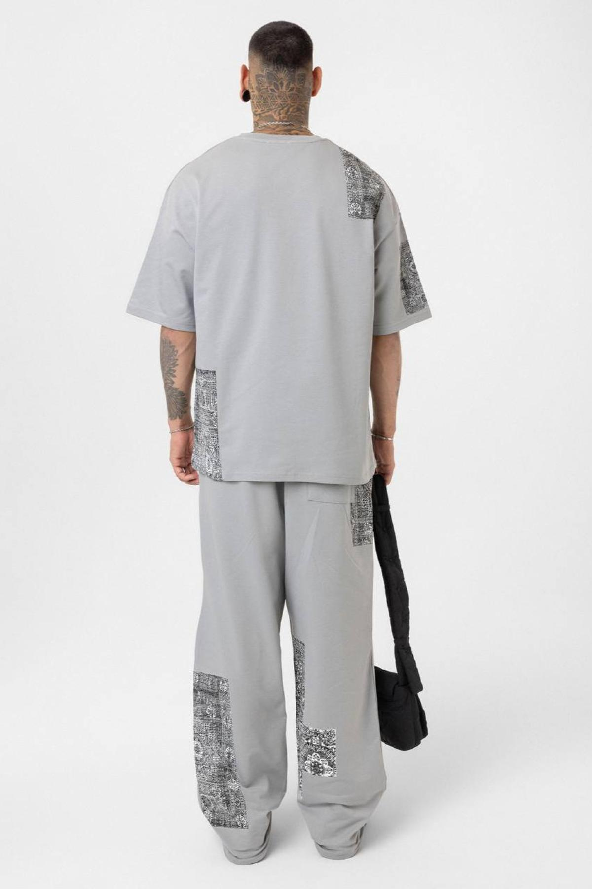 Wholesale Men Light Gray Tracksuit 722677