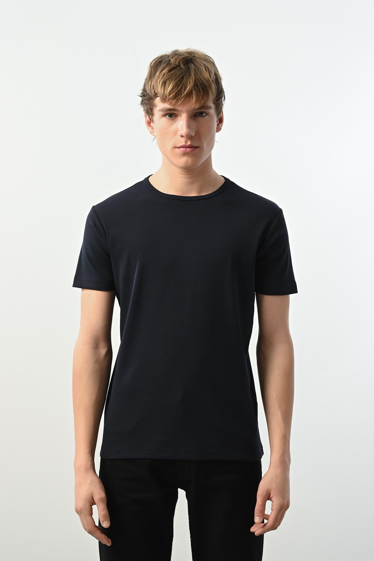 Wholesale Men Navy T-shirt 721373