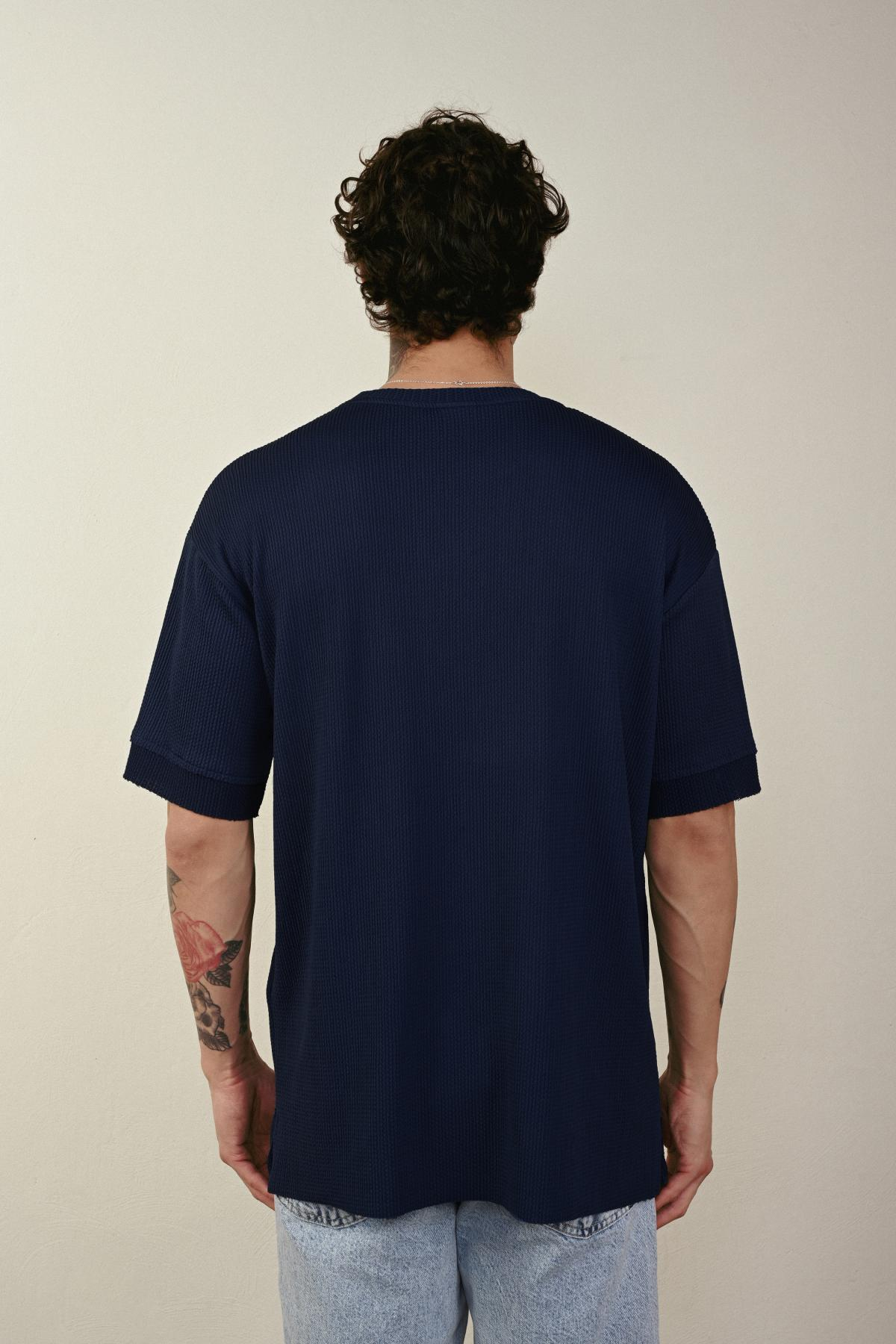 Wholesale Men Navy T-shirt 721301