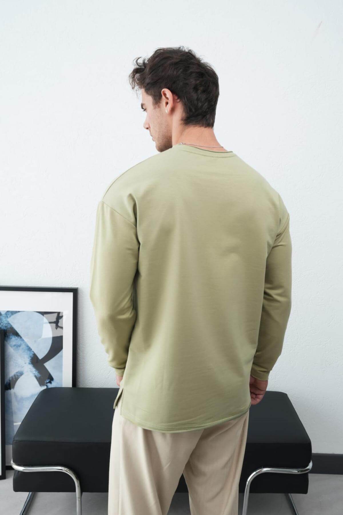 Wholesale Men Pastel Mint Crew-Neck Sweatshirt 738149