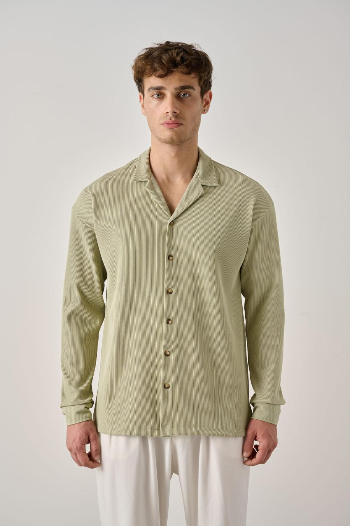 Wholesale Men Pastel Mint Long-Sleeve Shirt 739098