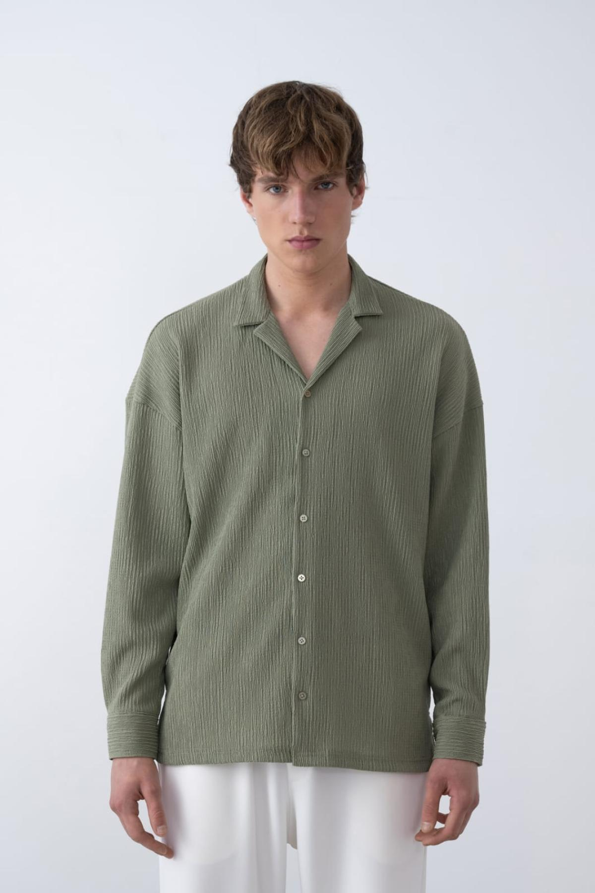Wholesale Men Pastel Mint Long-Sleeve Shirt 739118