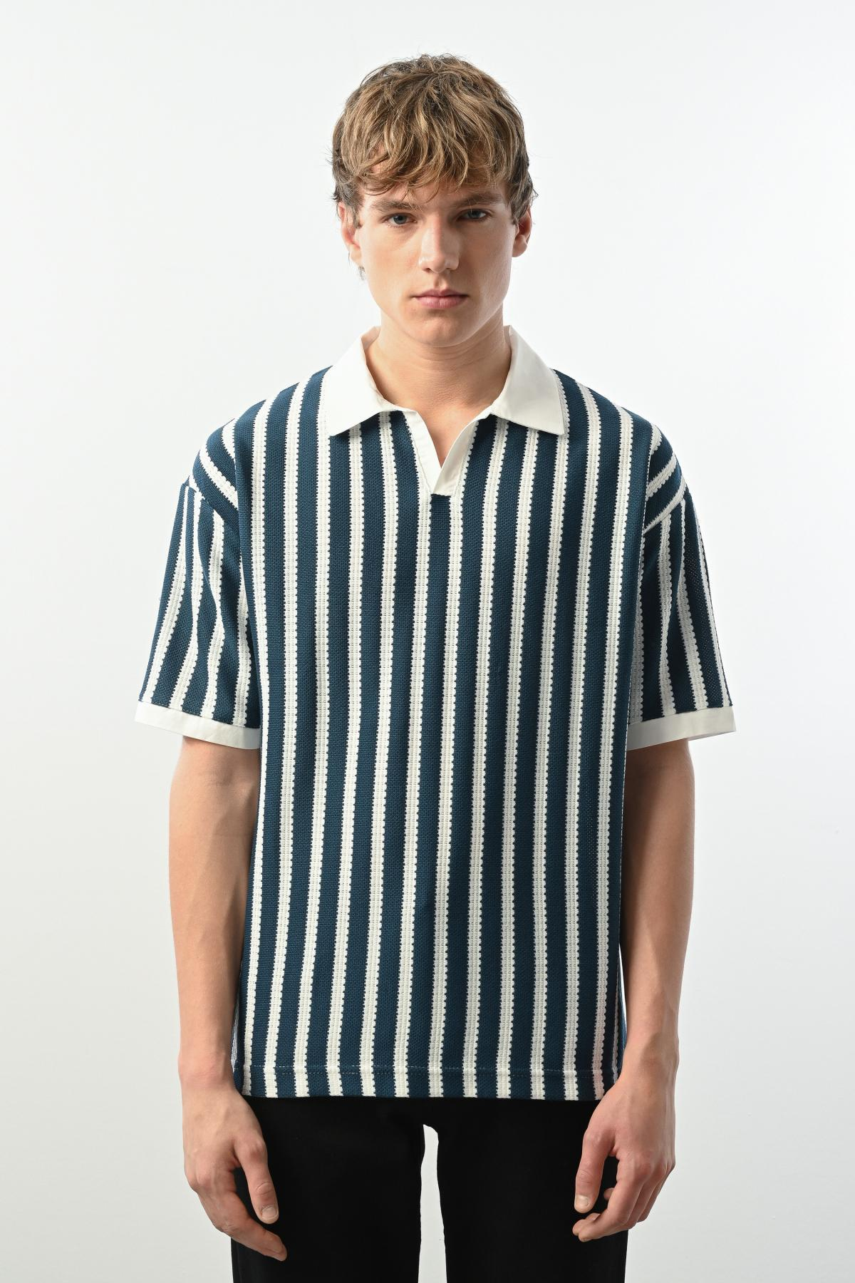 Wholesale Men Petrol T-shirt 721637