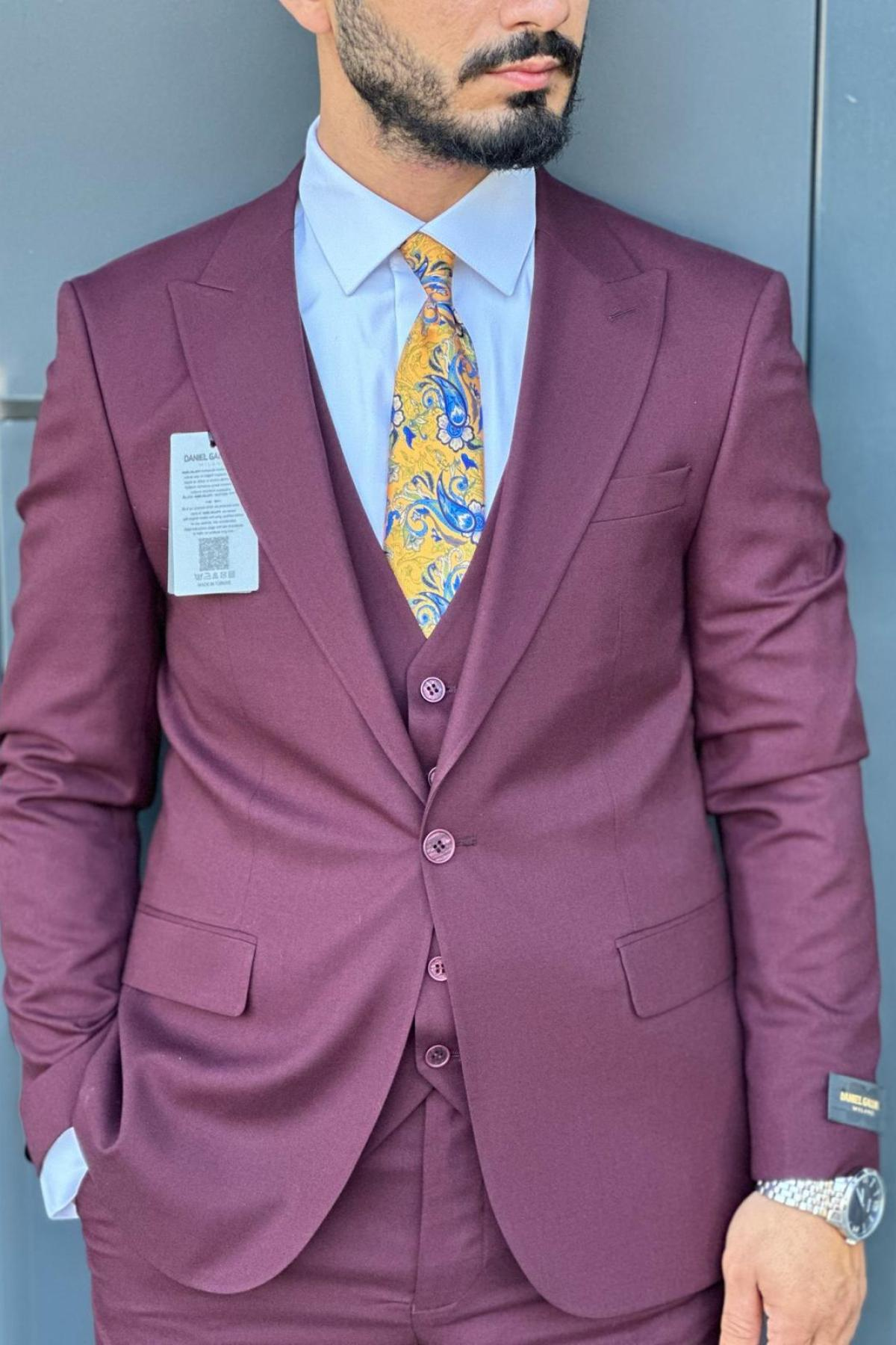 Wholesale Men Plus Size Bordeaux Three-Piece Suit 739023
