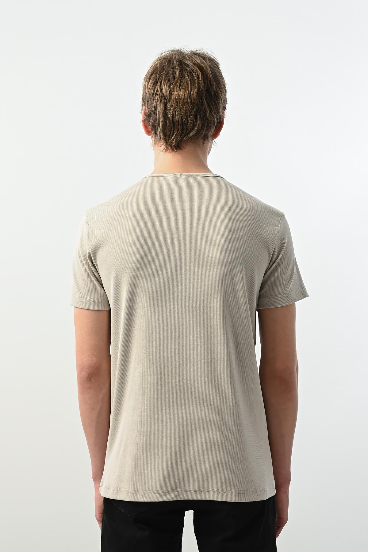 Wholesale Men Stone T-shirt 721371